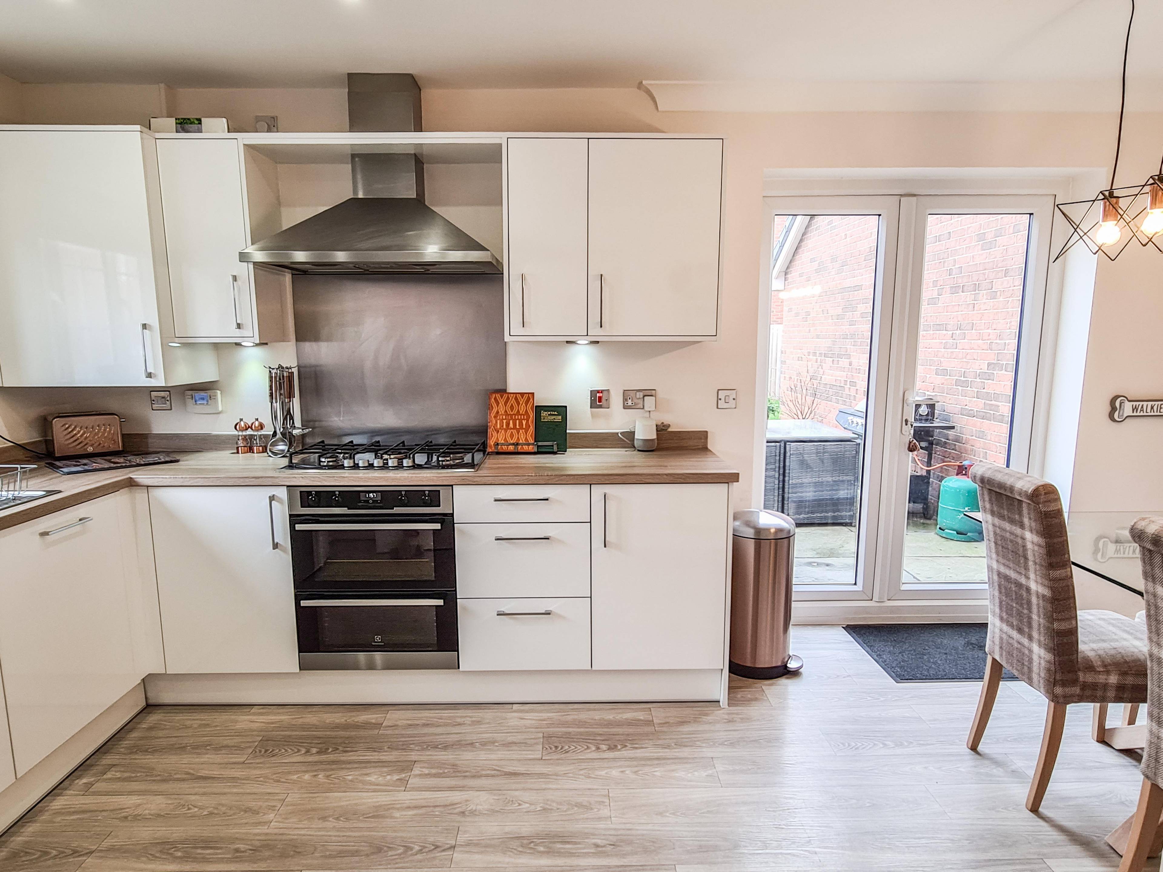 Kitchen/Dining Room