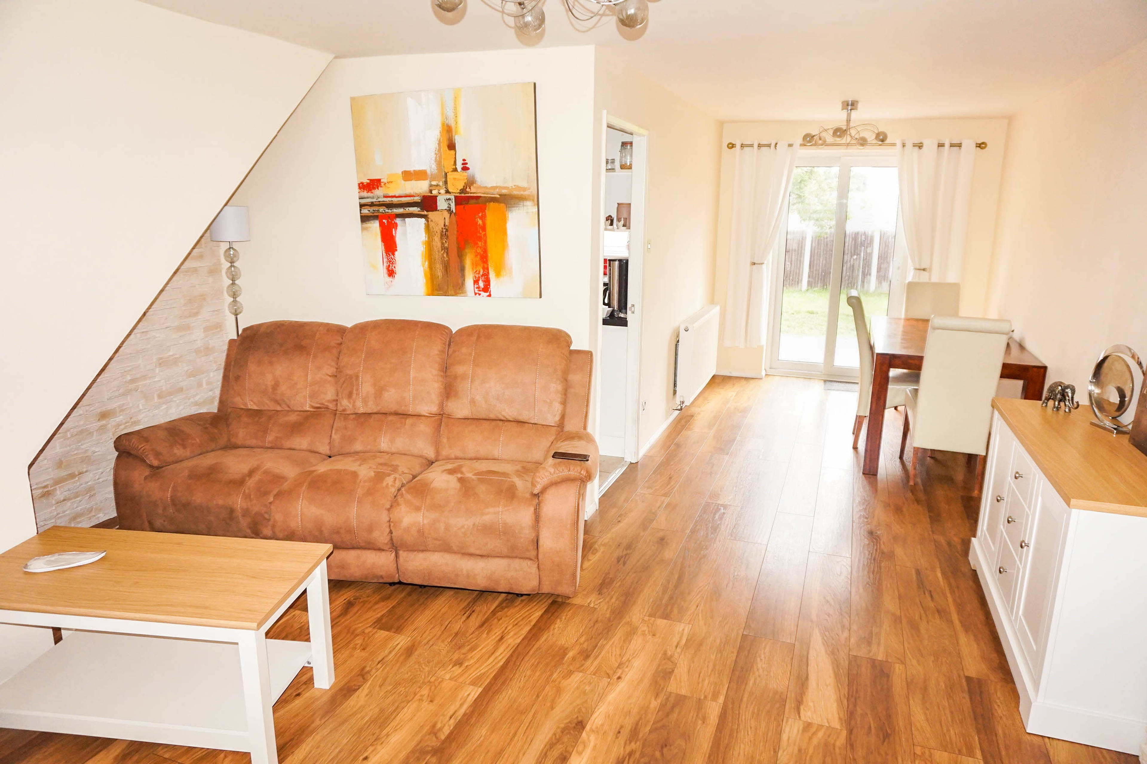 Lounge/Dining Room