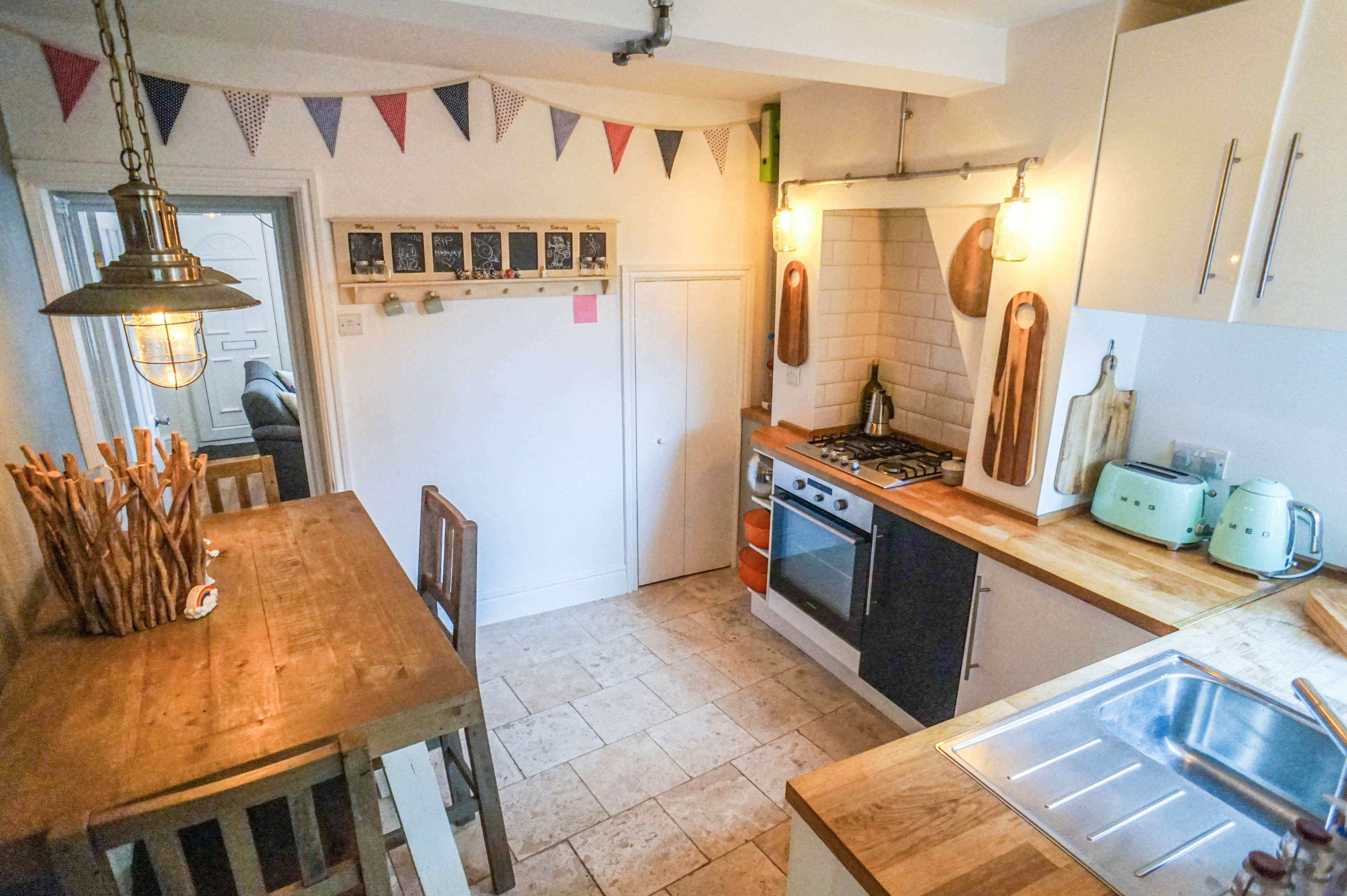 Kitchen/Breakfast