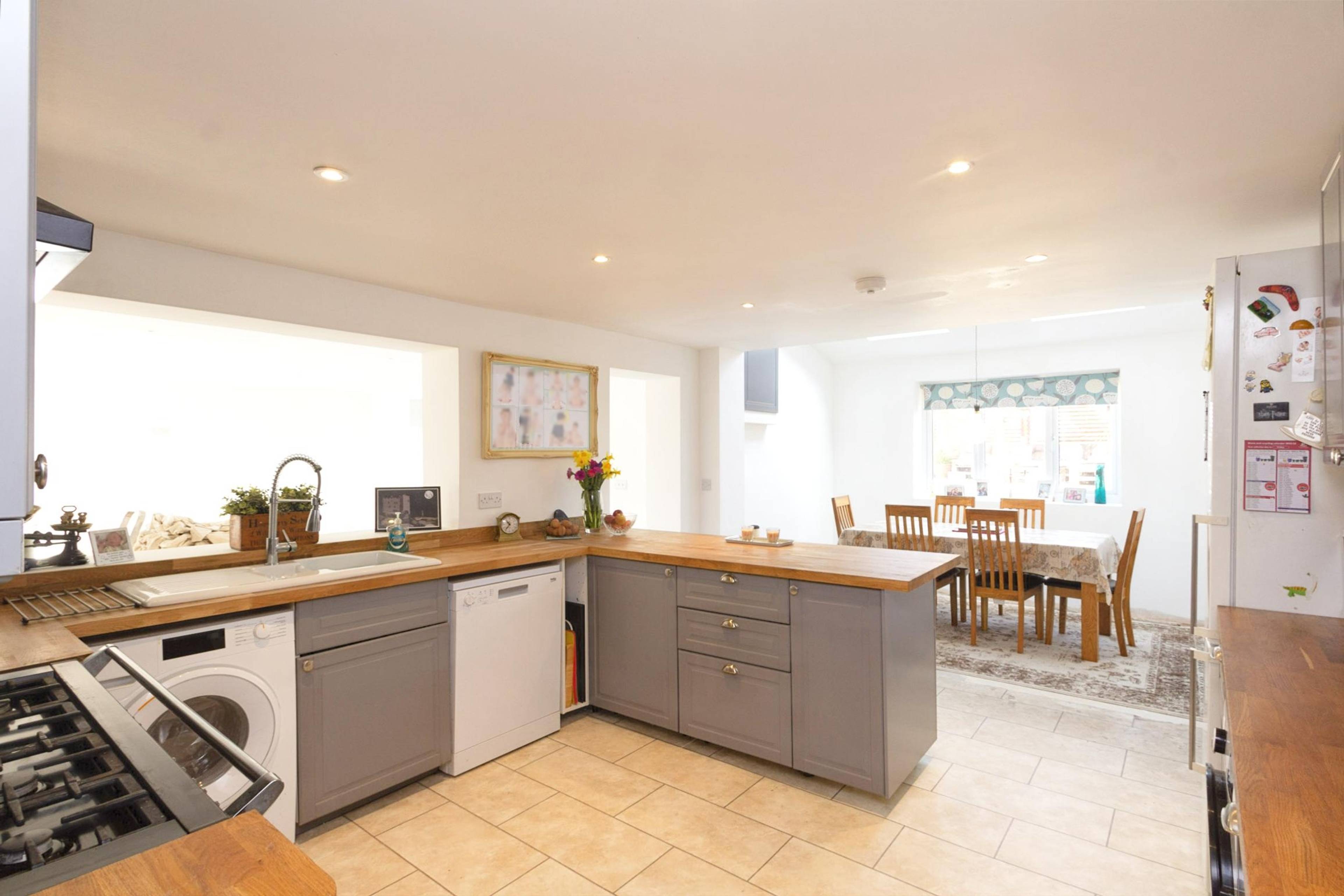 Kitchen/Dining Room