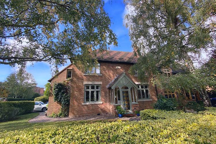 3 bedroom semi-detached house