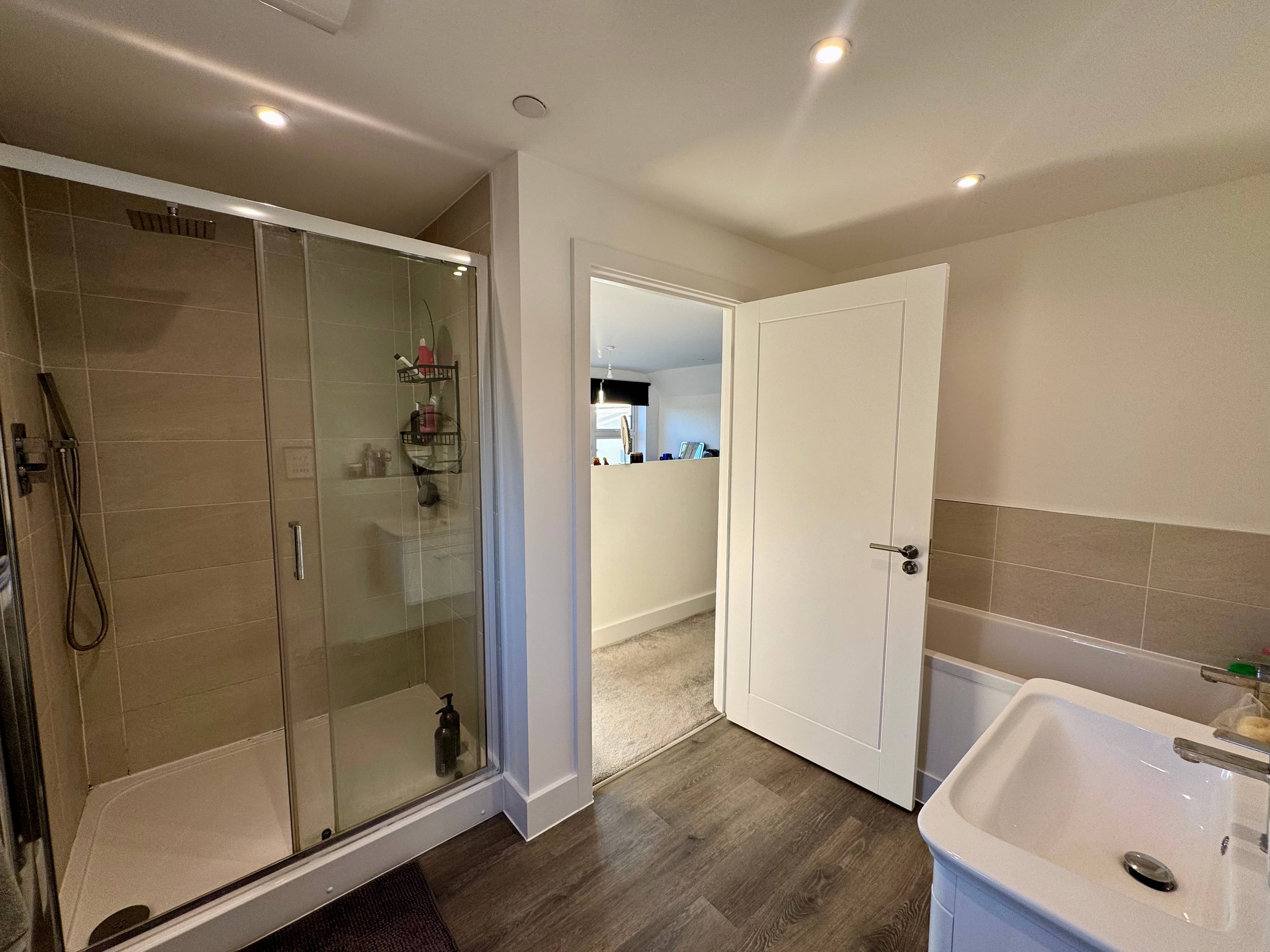 Master En-suite