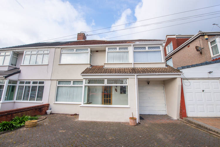 3 bedroom semi-detached house