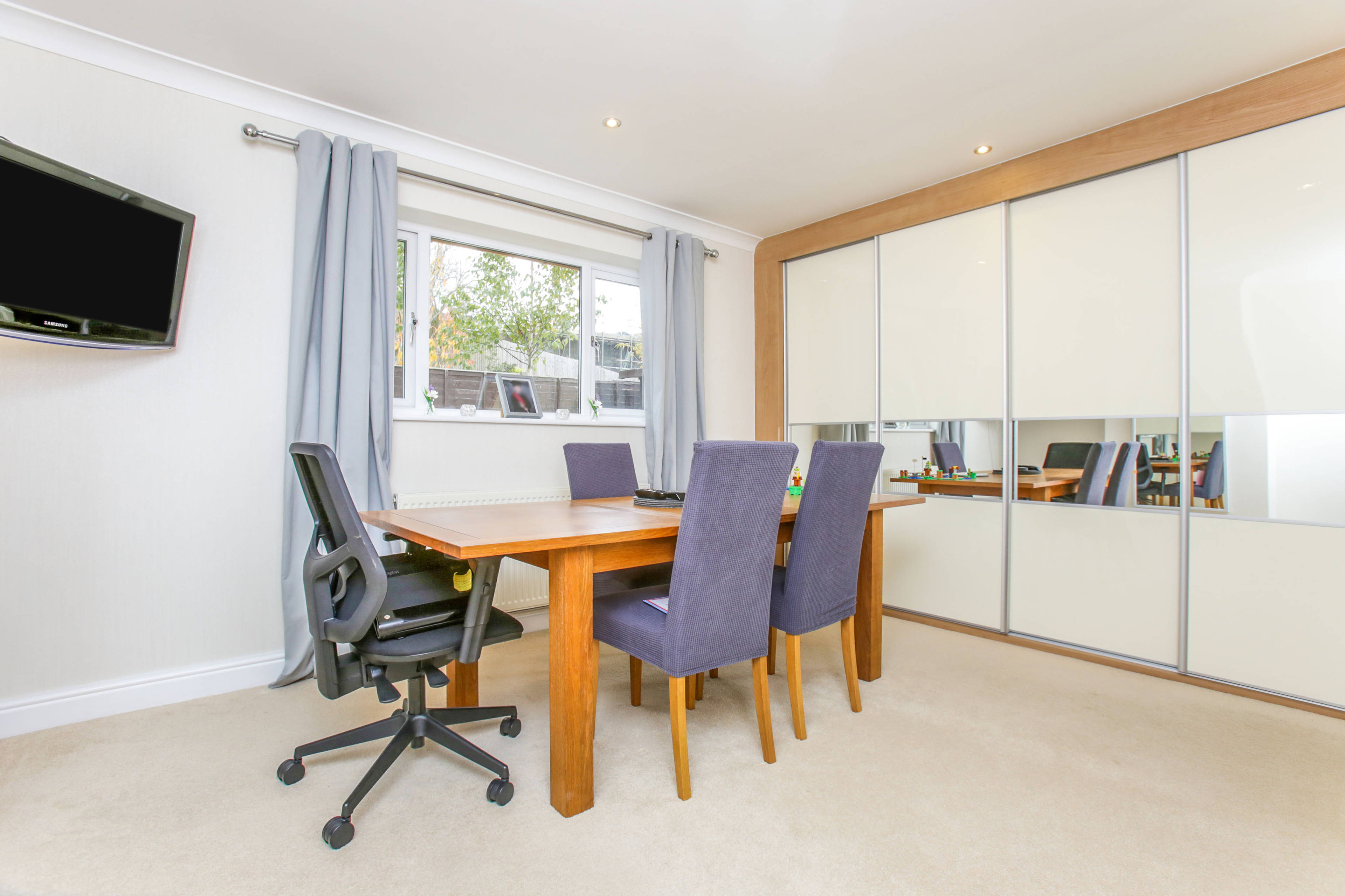 Dining Room/Bedroom