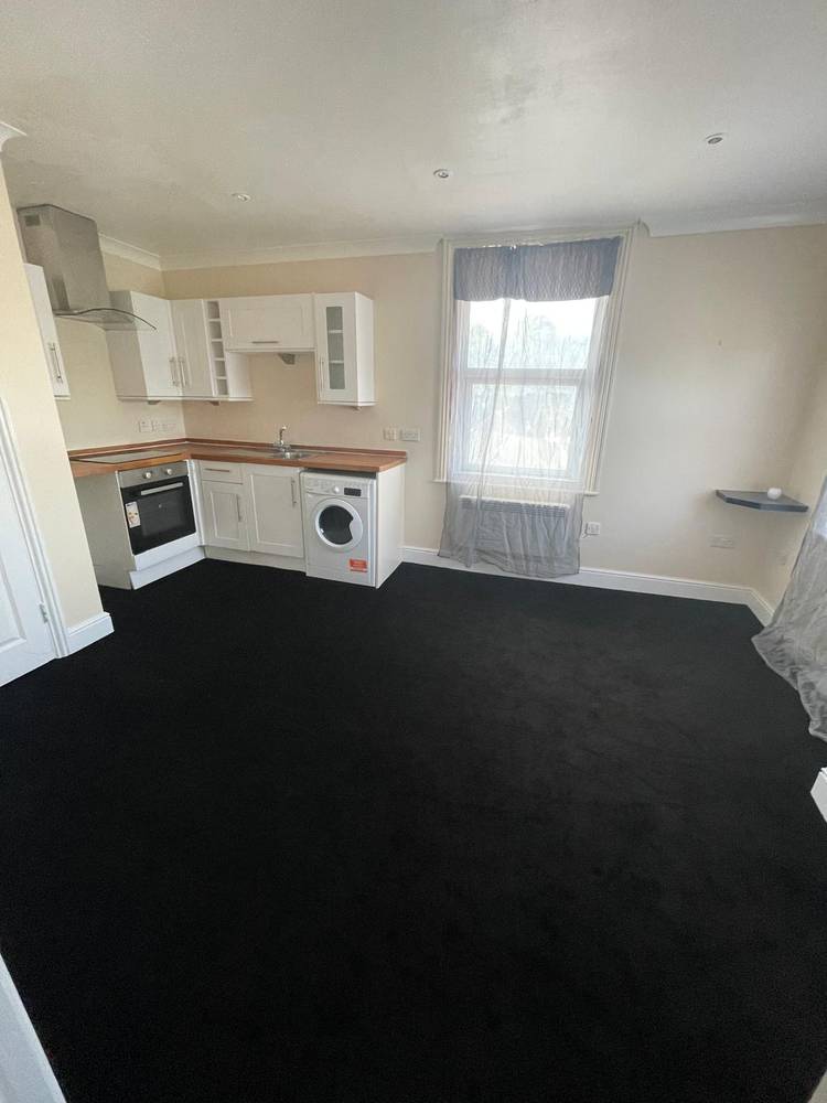 1 bedroom flat