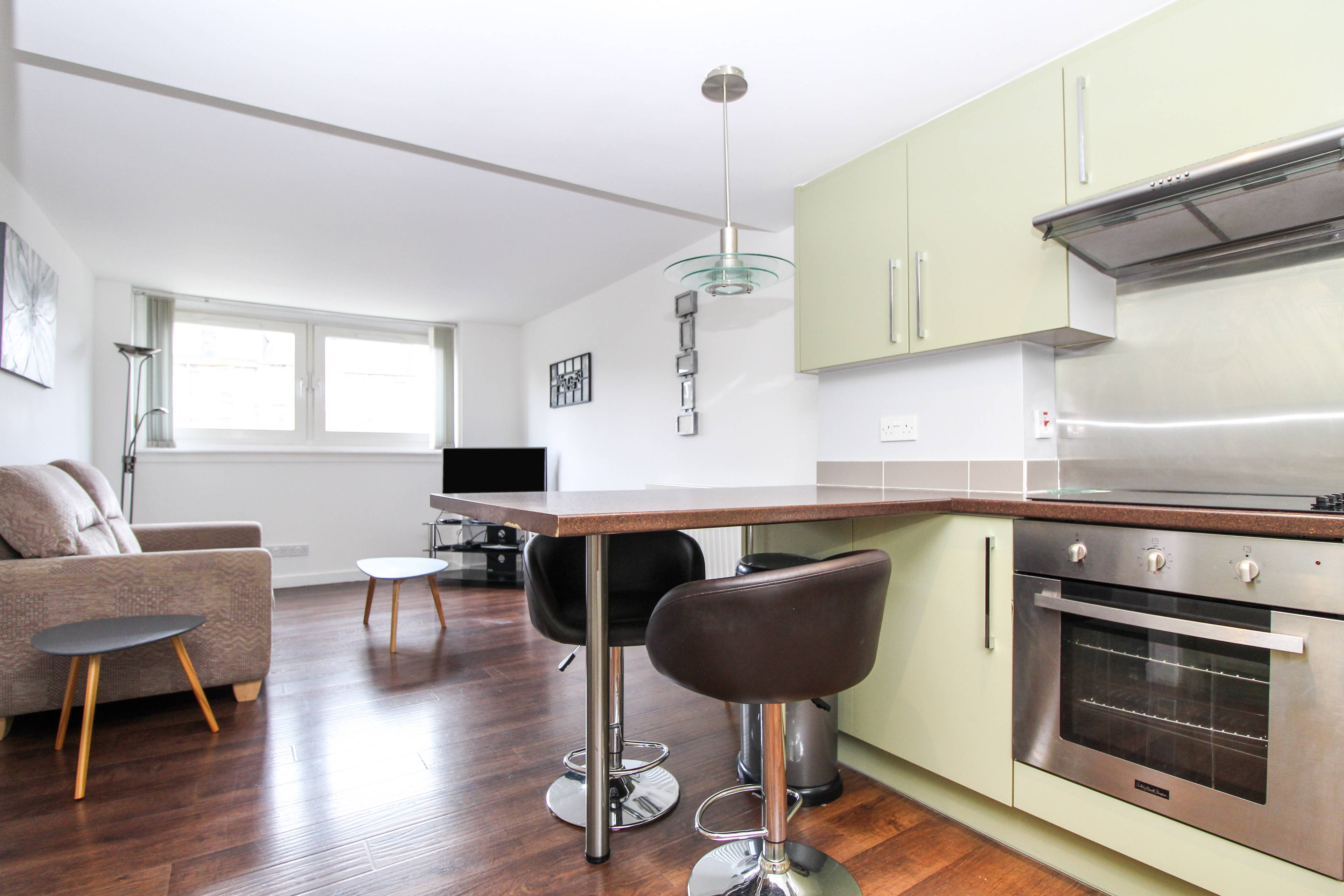 Lounge / Kitchen