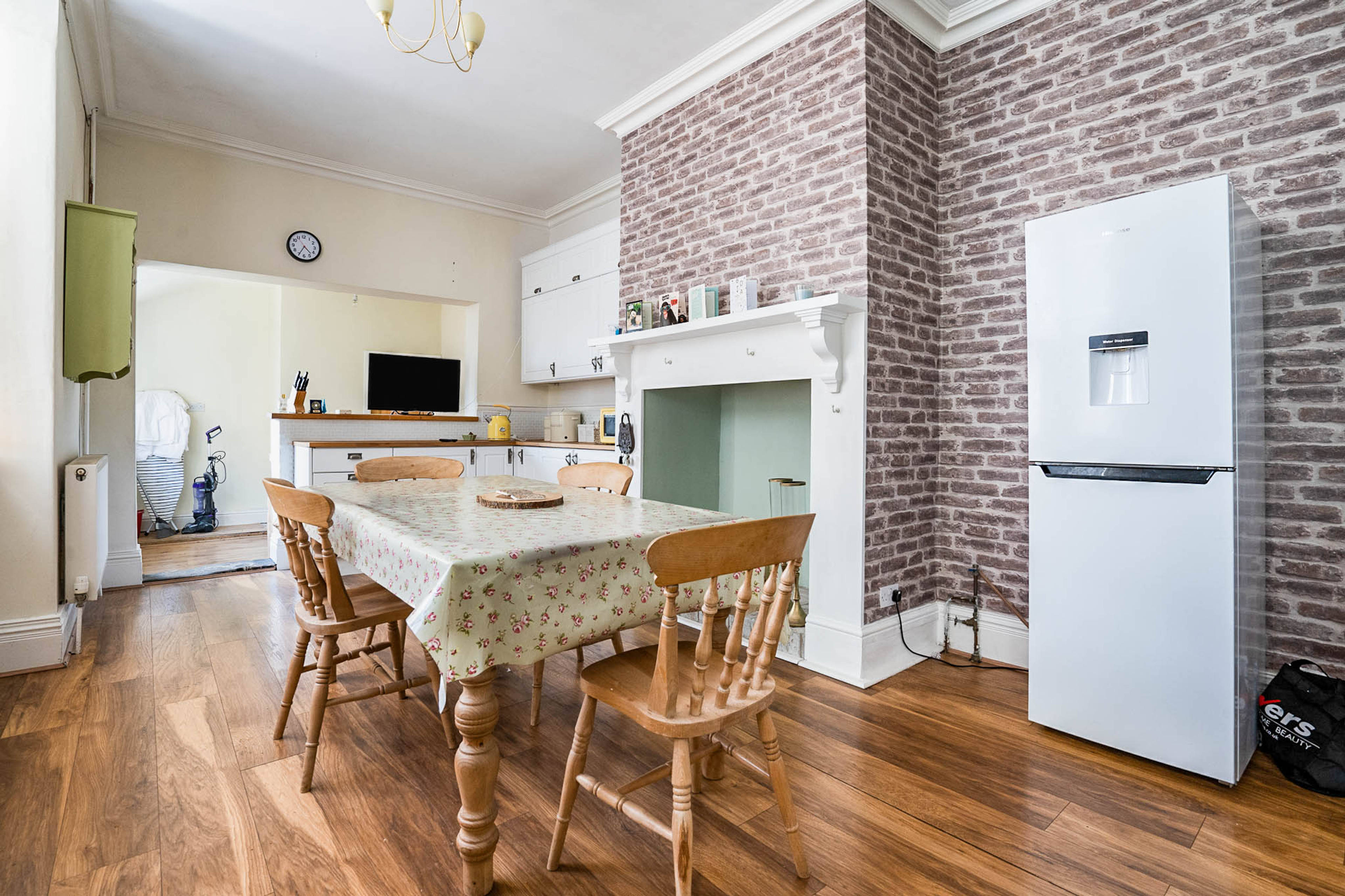 Kitchen/dining Room