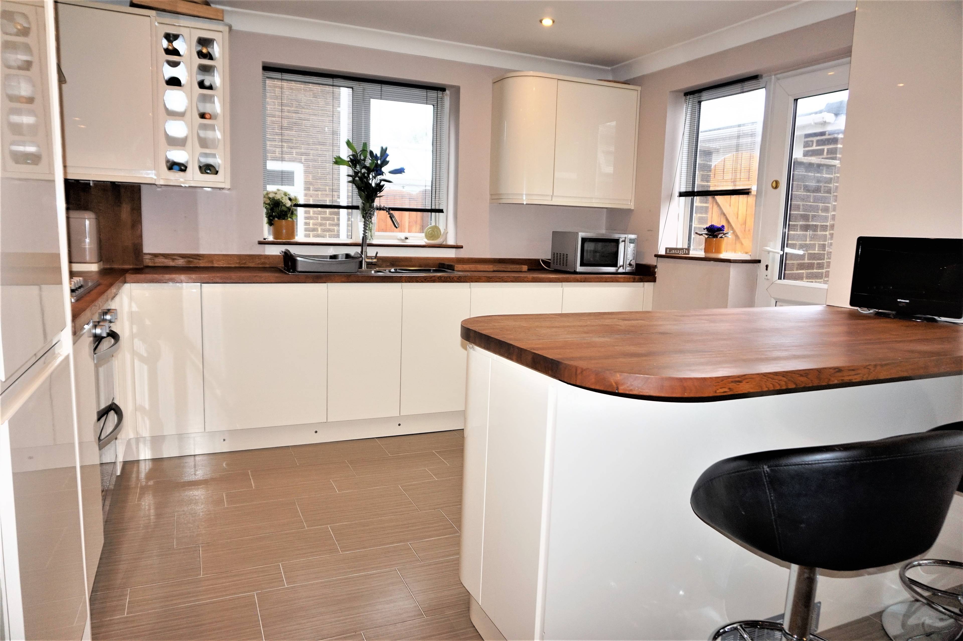 Kitchen/Breakfast