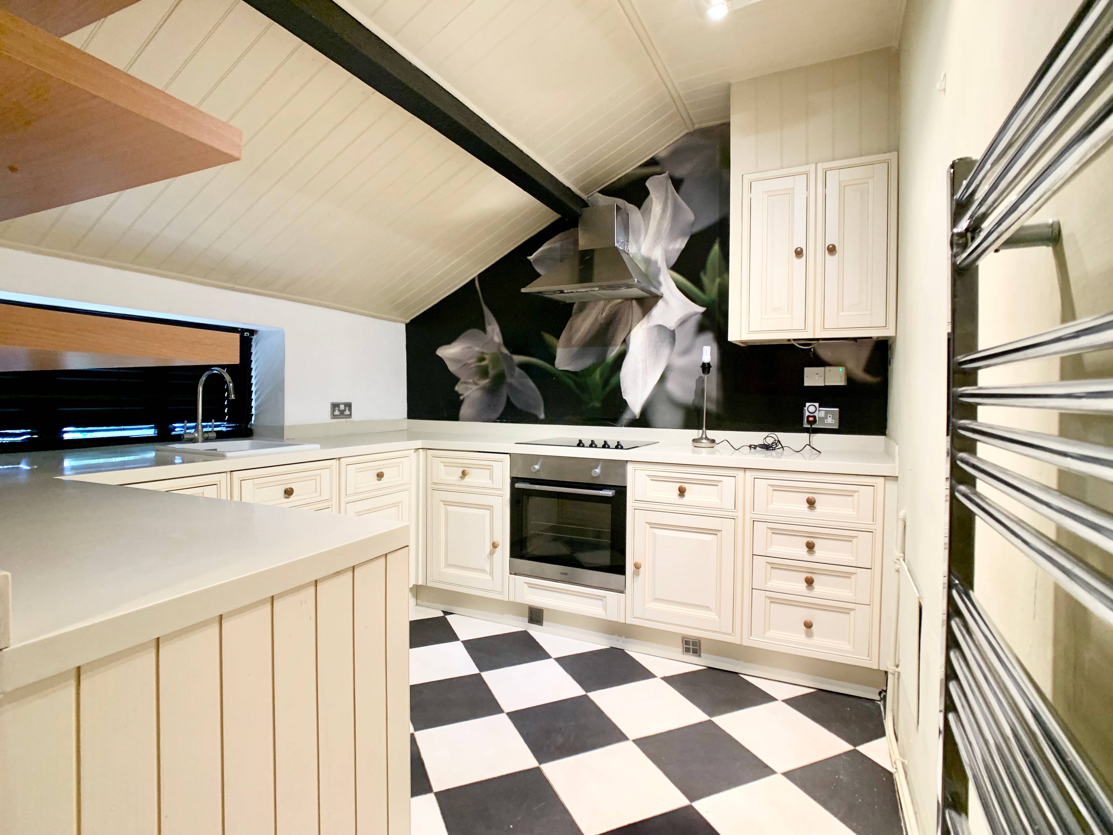 Kitchen/Breakfast