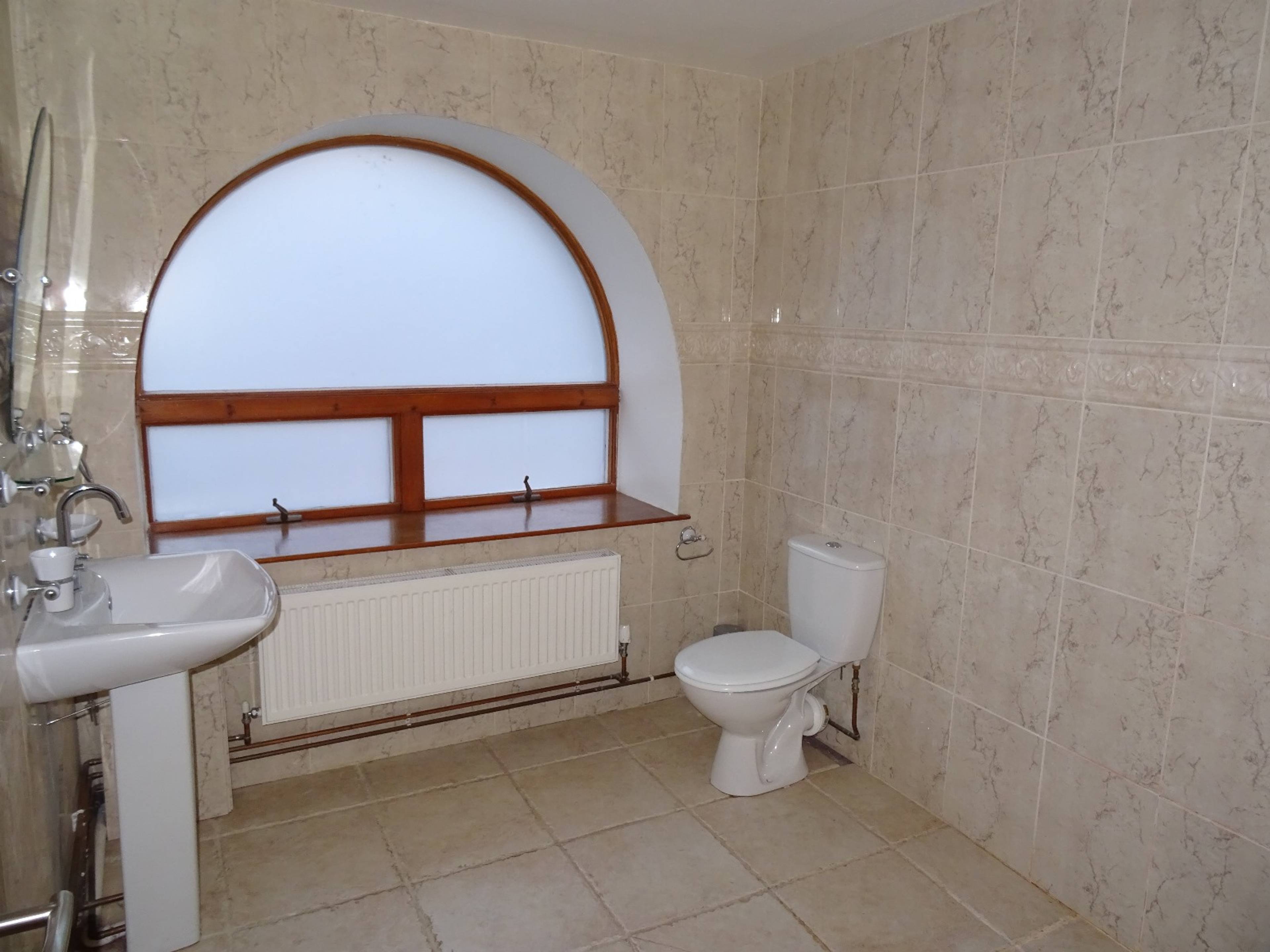 Annexe Shower Room