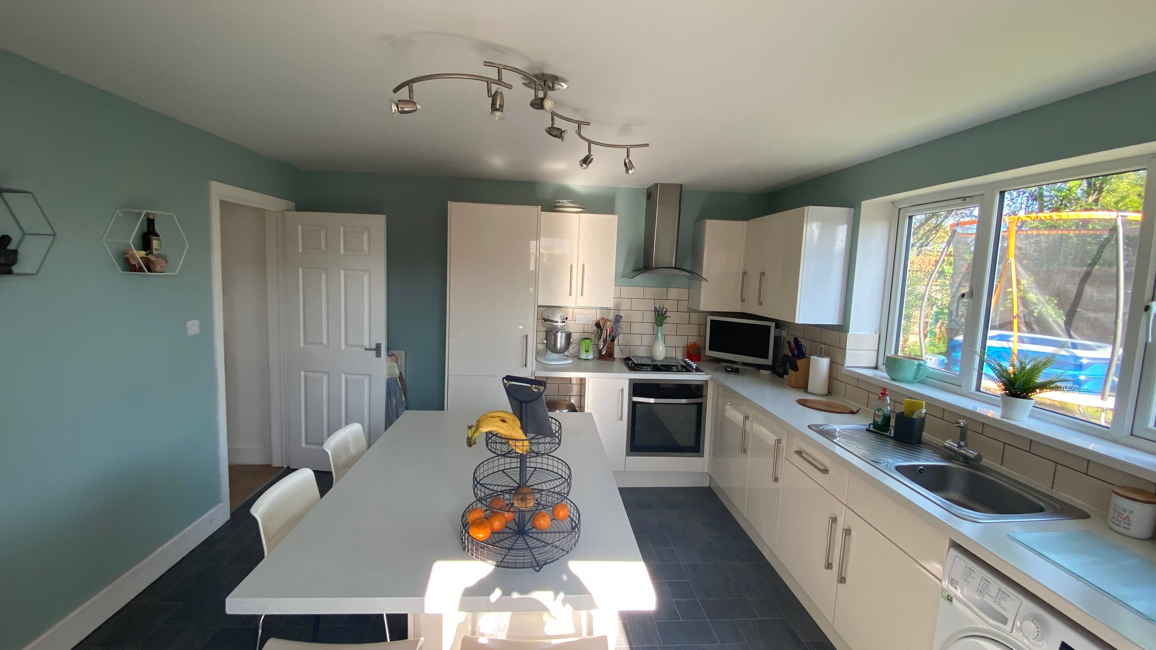 Kitchen/Breakfast