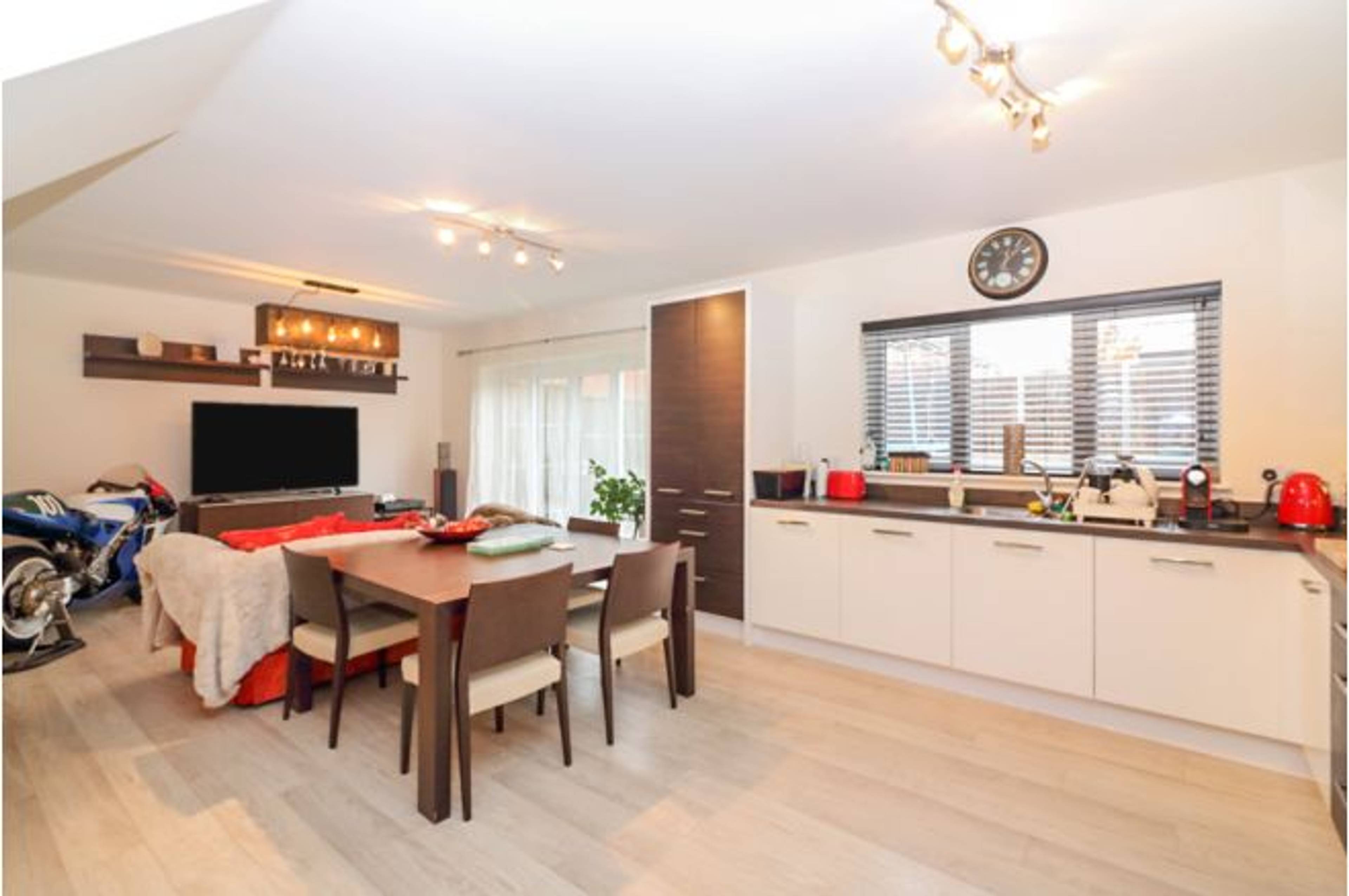 Kitchen/Family Room
