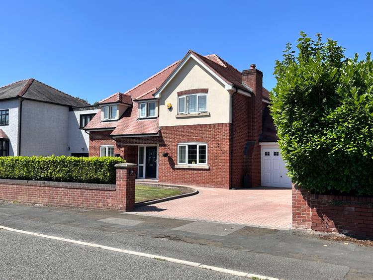 4 bedroom detached house