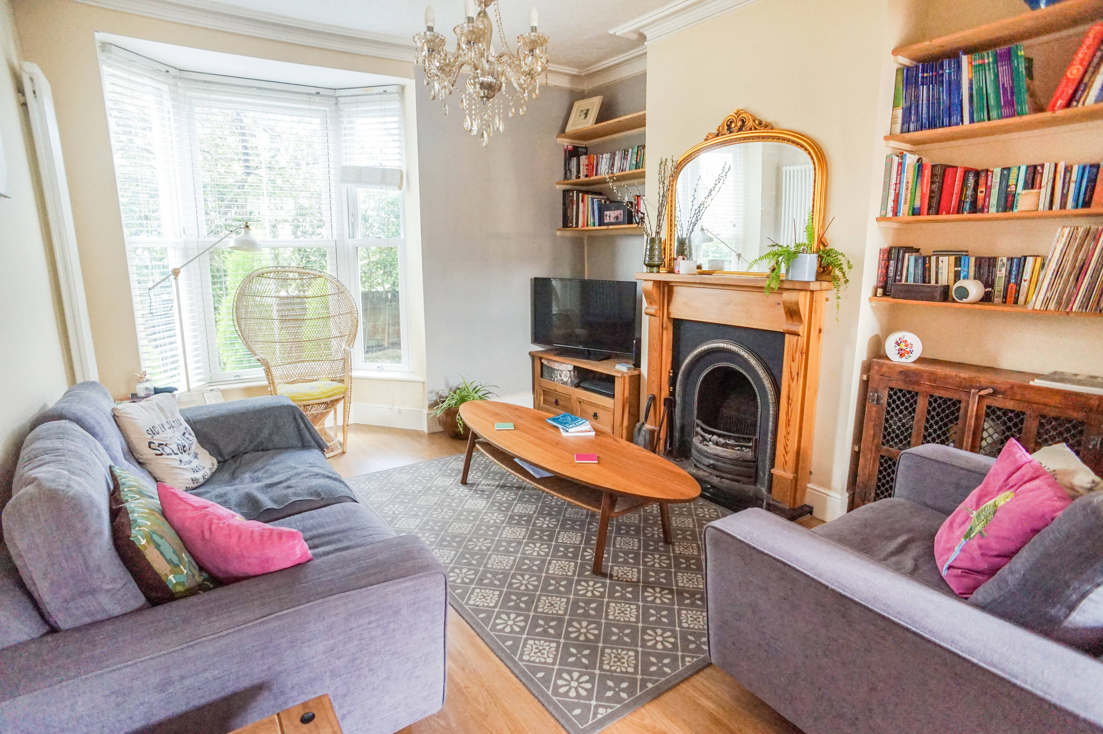 Lounge/Dining Room