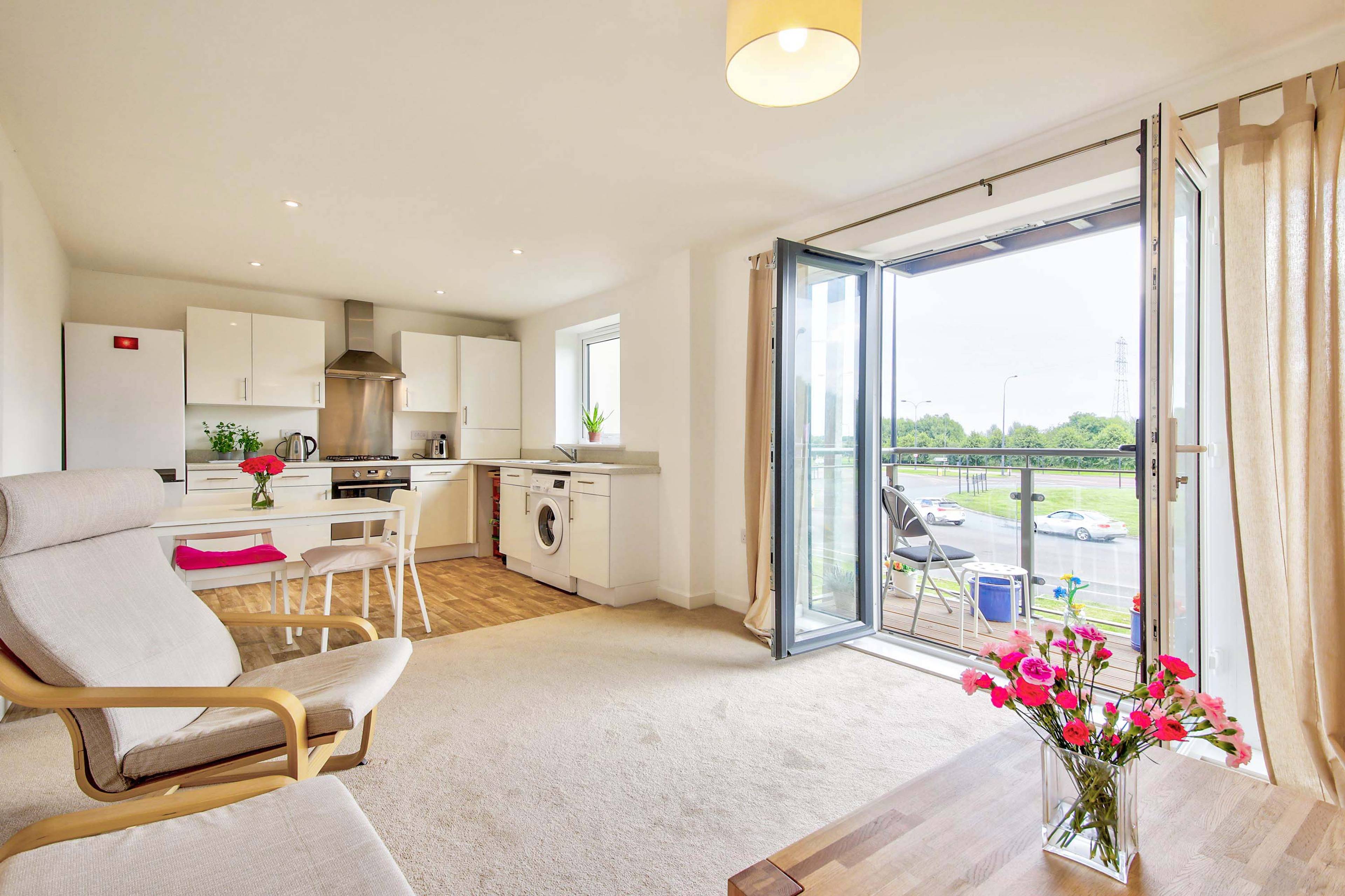 Lounge / Kitchen