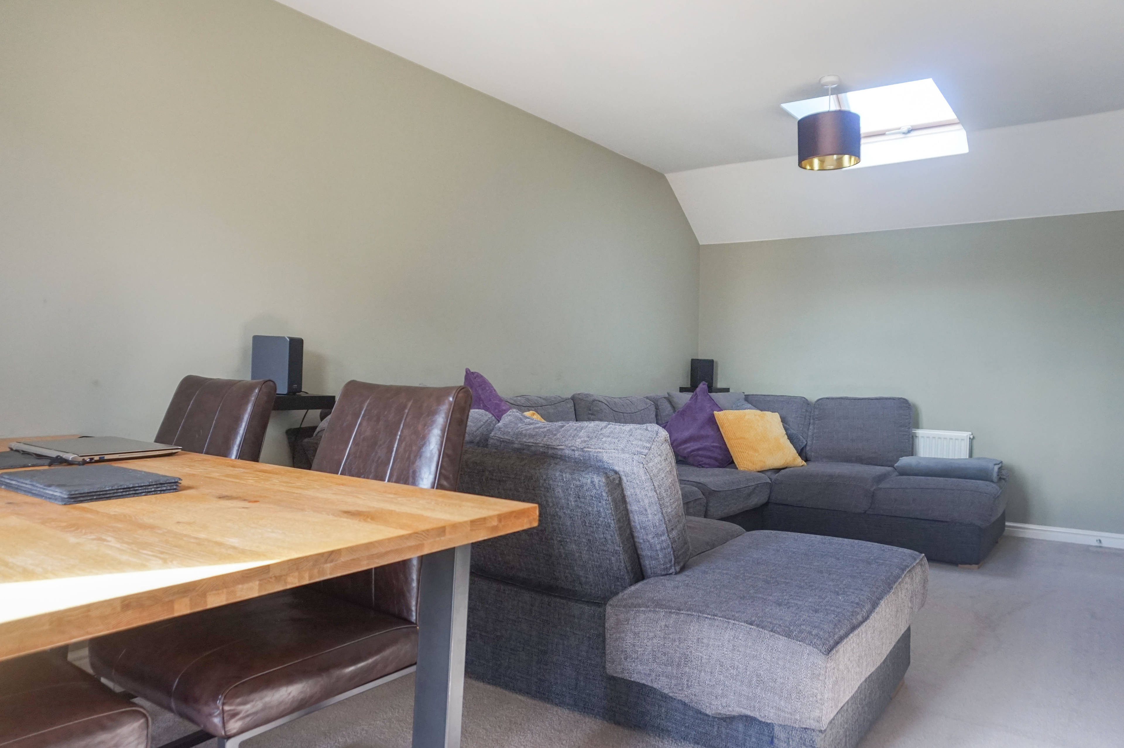 Lounge/Dining Room