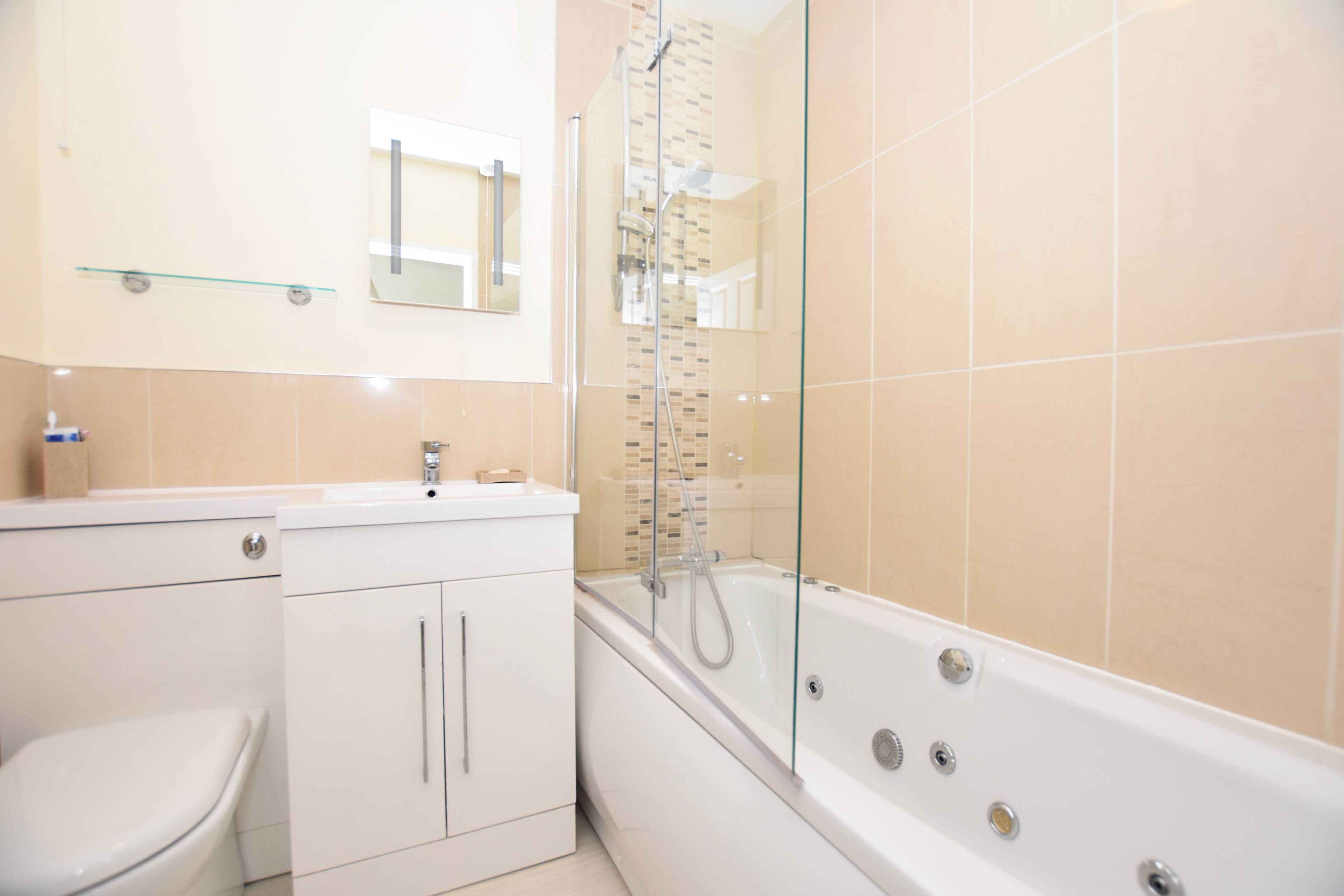 Master En-suite