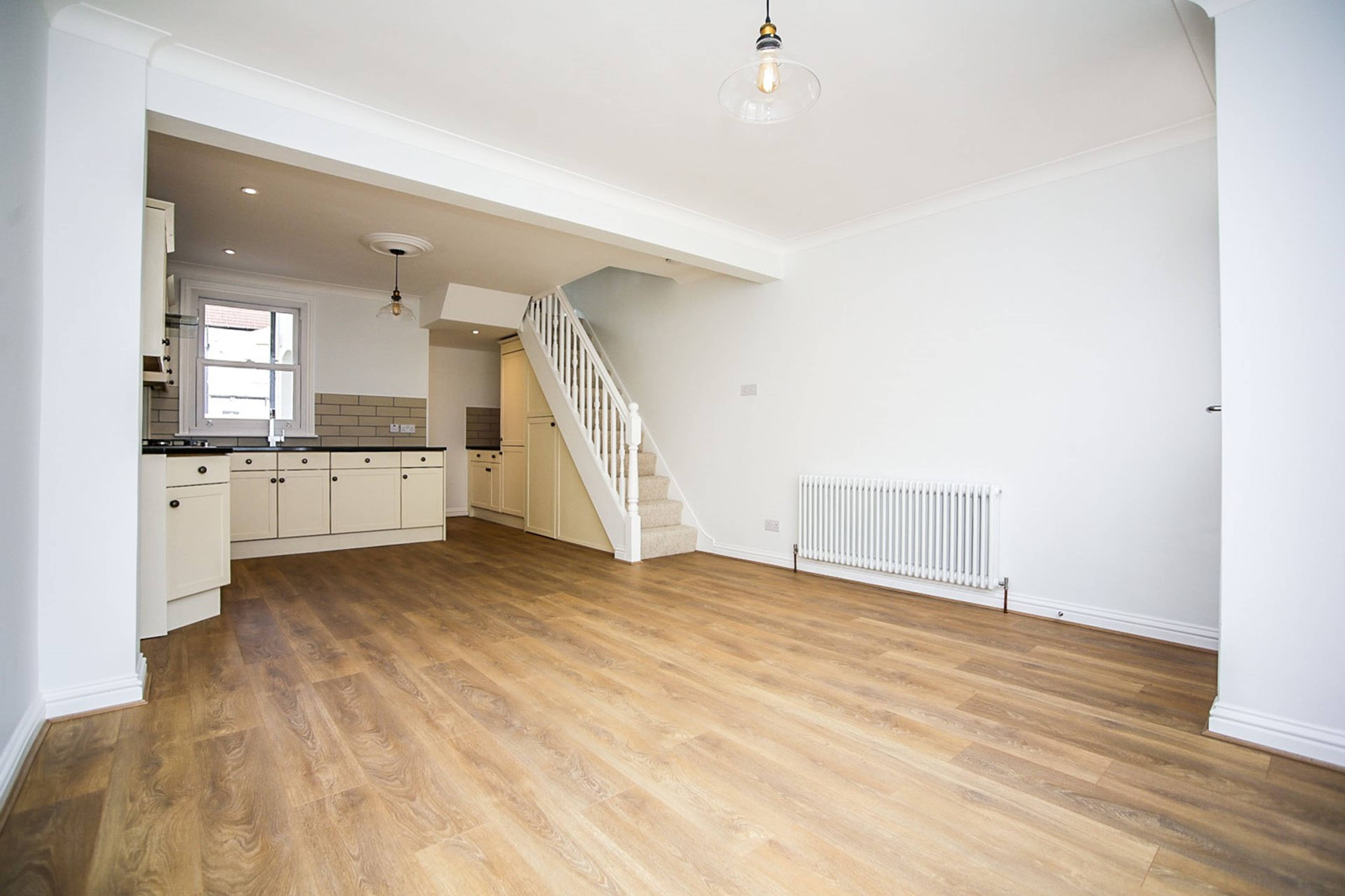Lounge / Kitchen