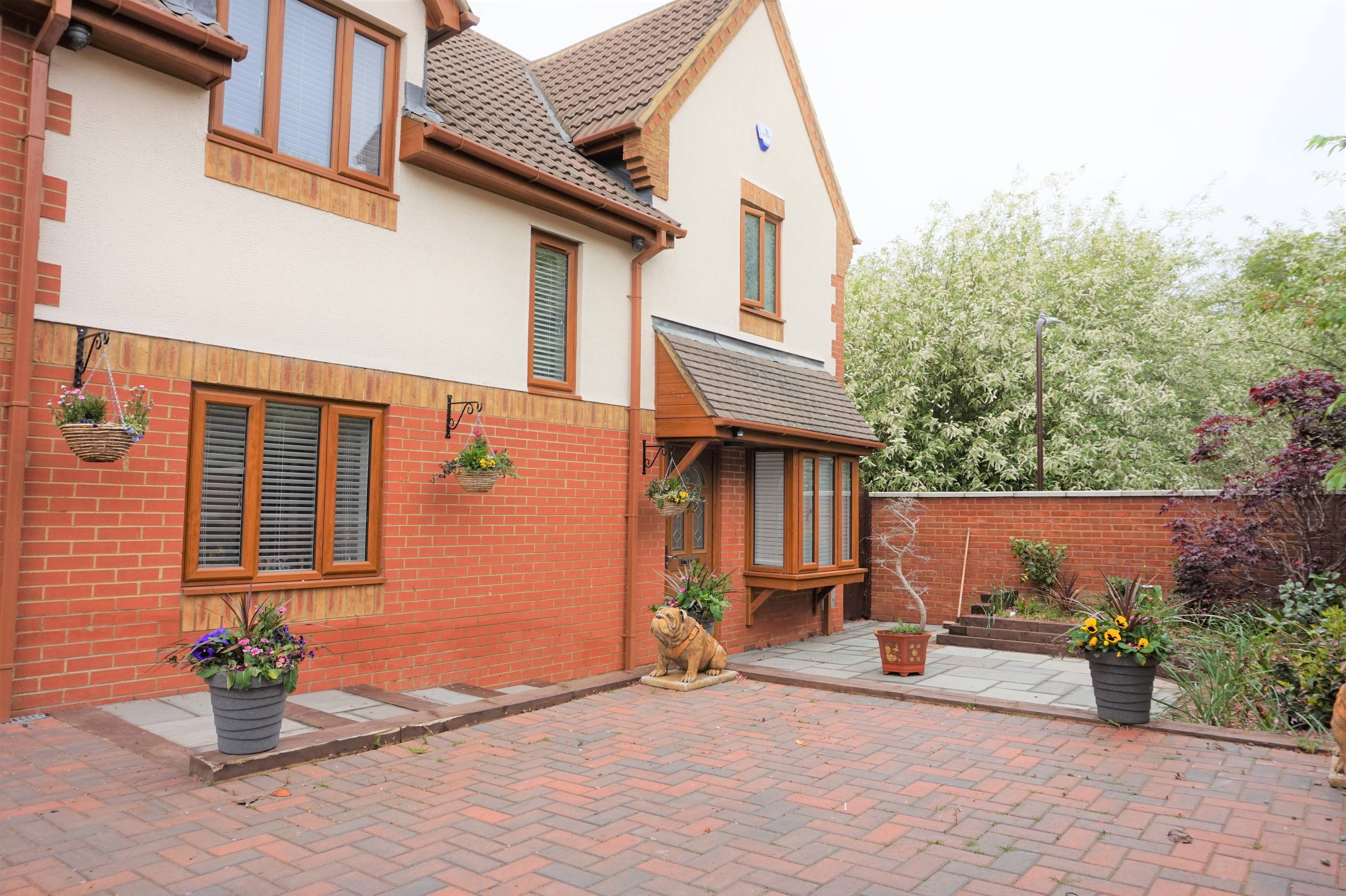 Landscaped  Gardens