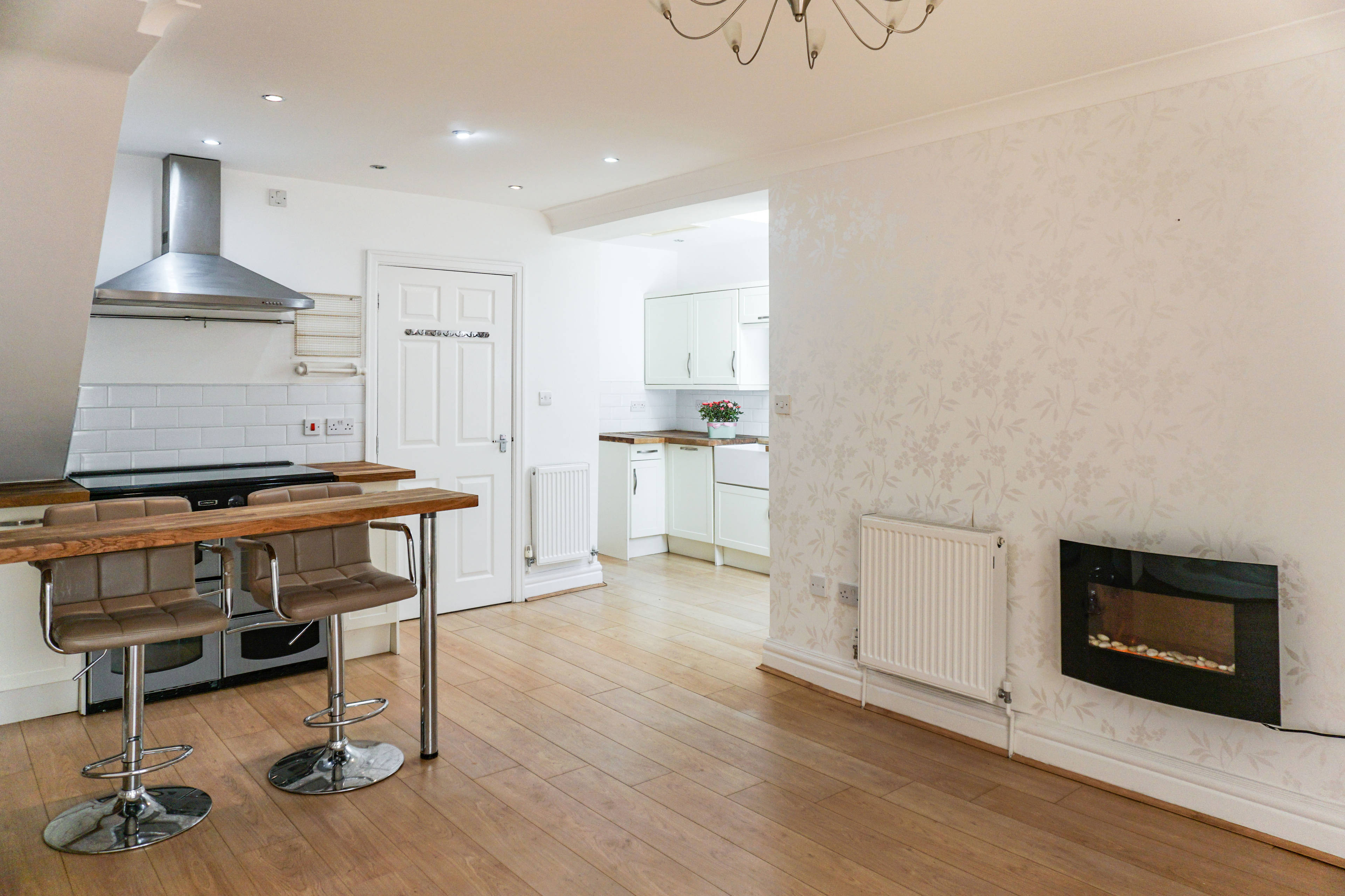 Lounge / Kitchen