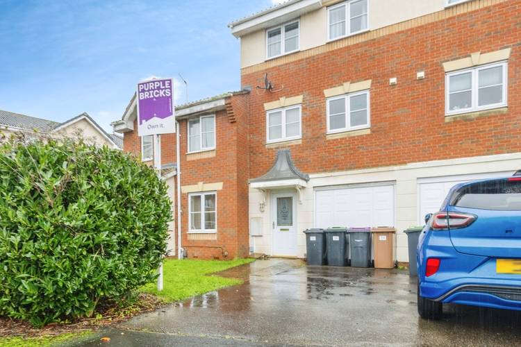 3 bedroom terraced house