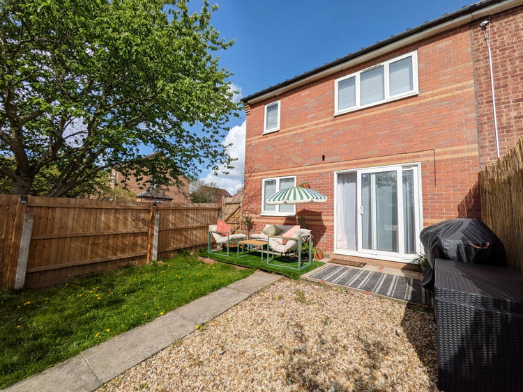 2 bedroom terraced house