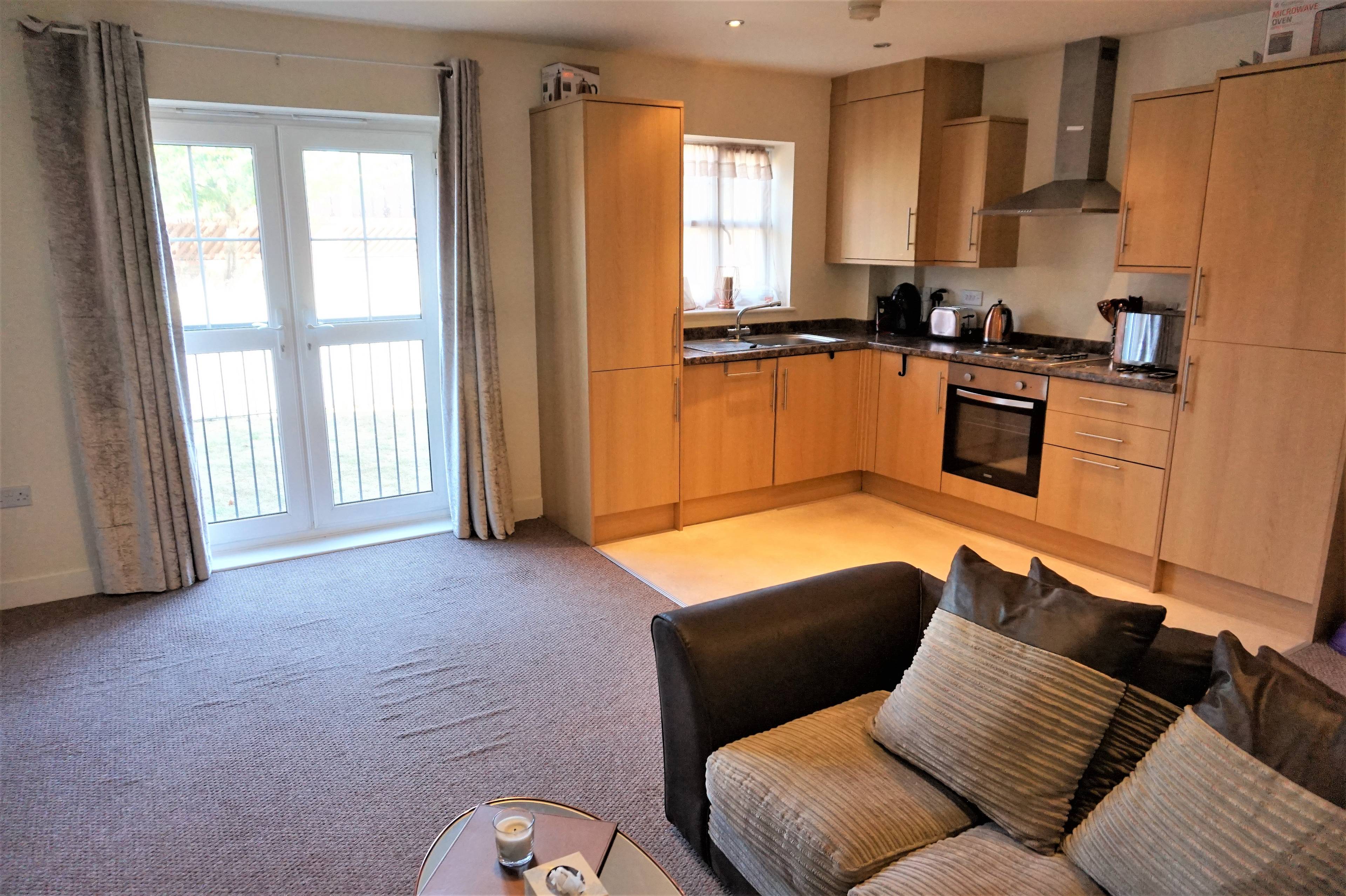 Lounge / Kitchen