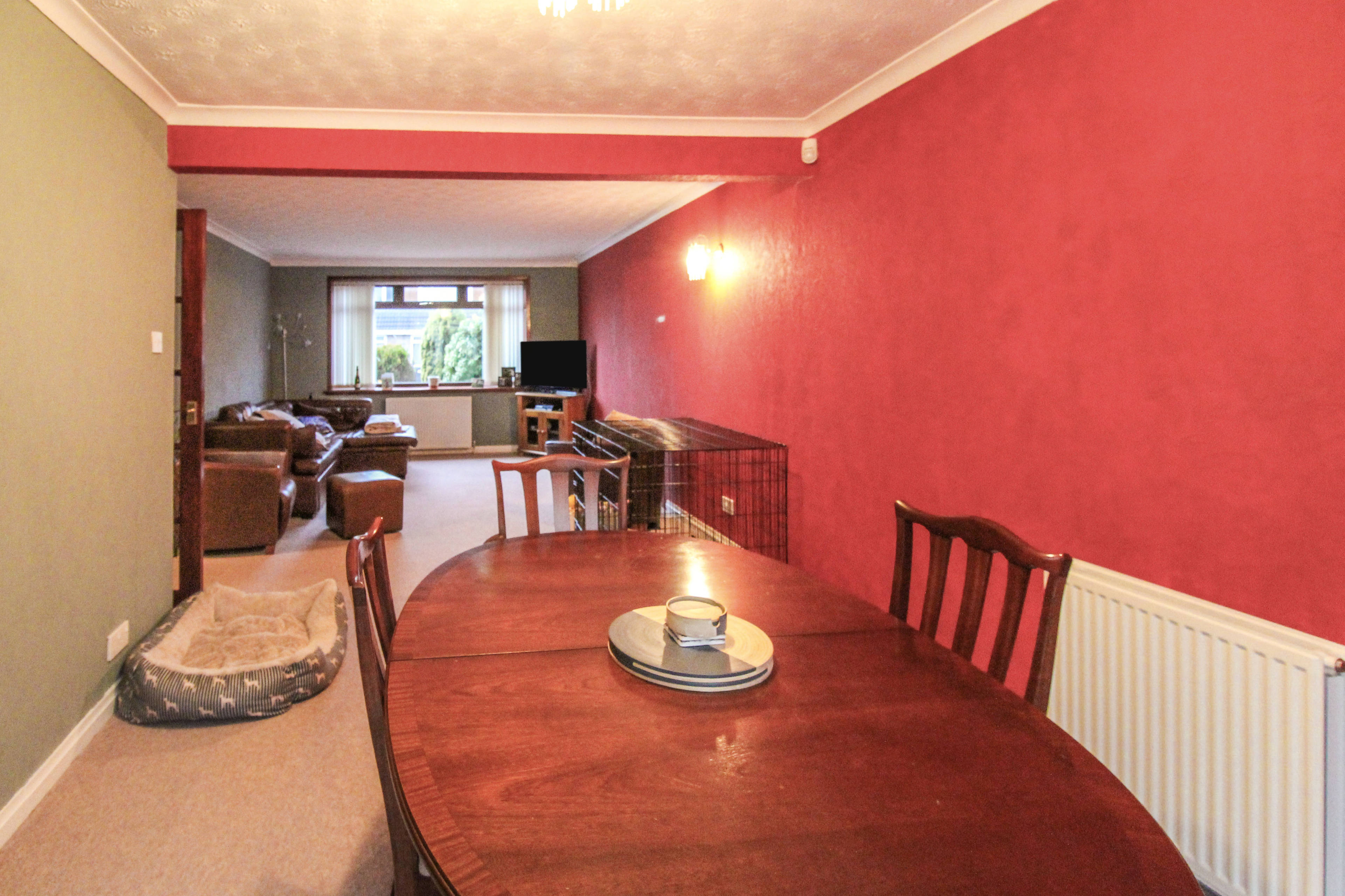 Lounge/Dining Room