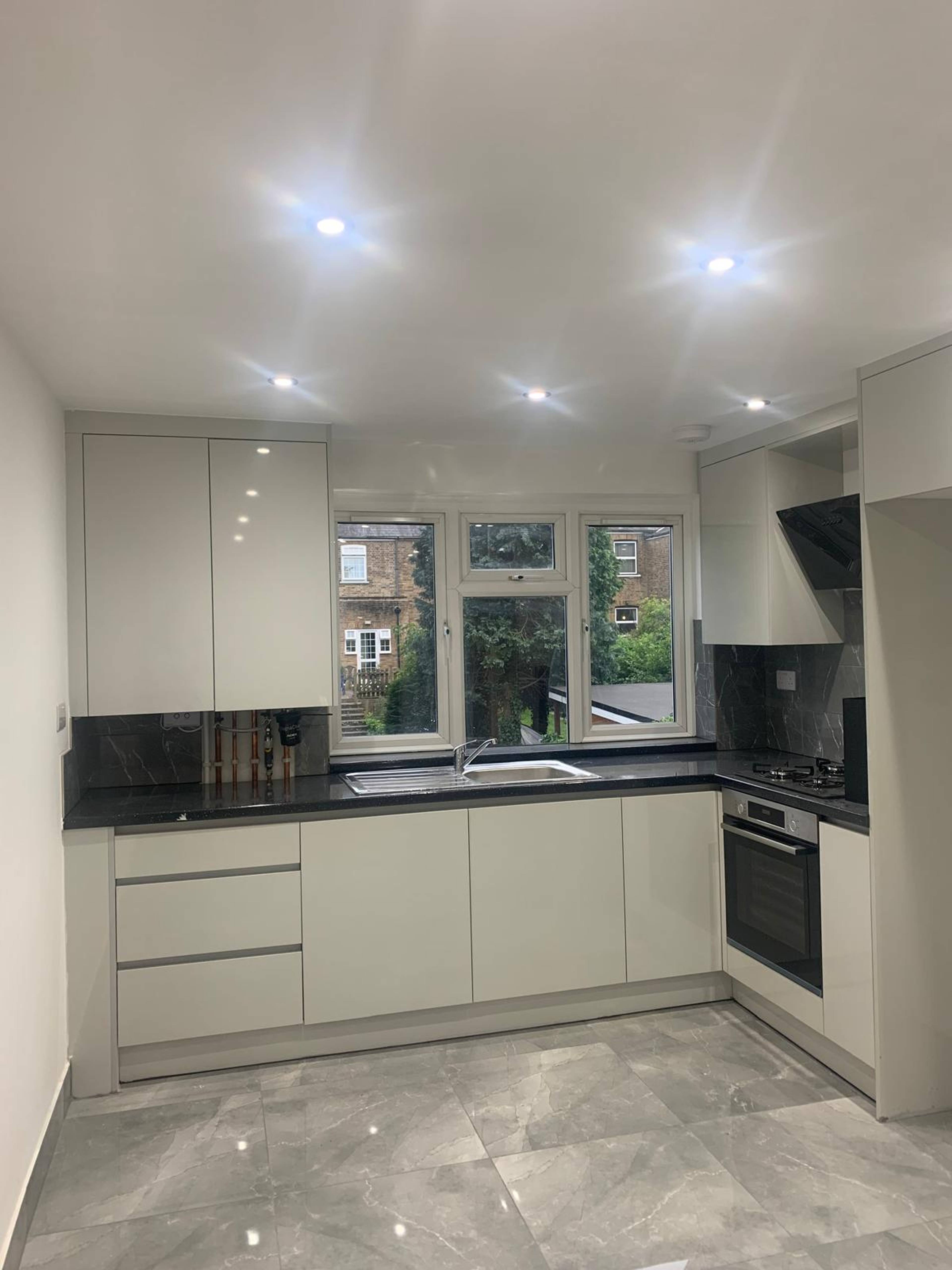 Lounge / Kitchen
