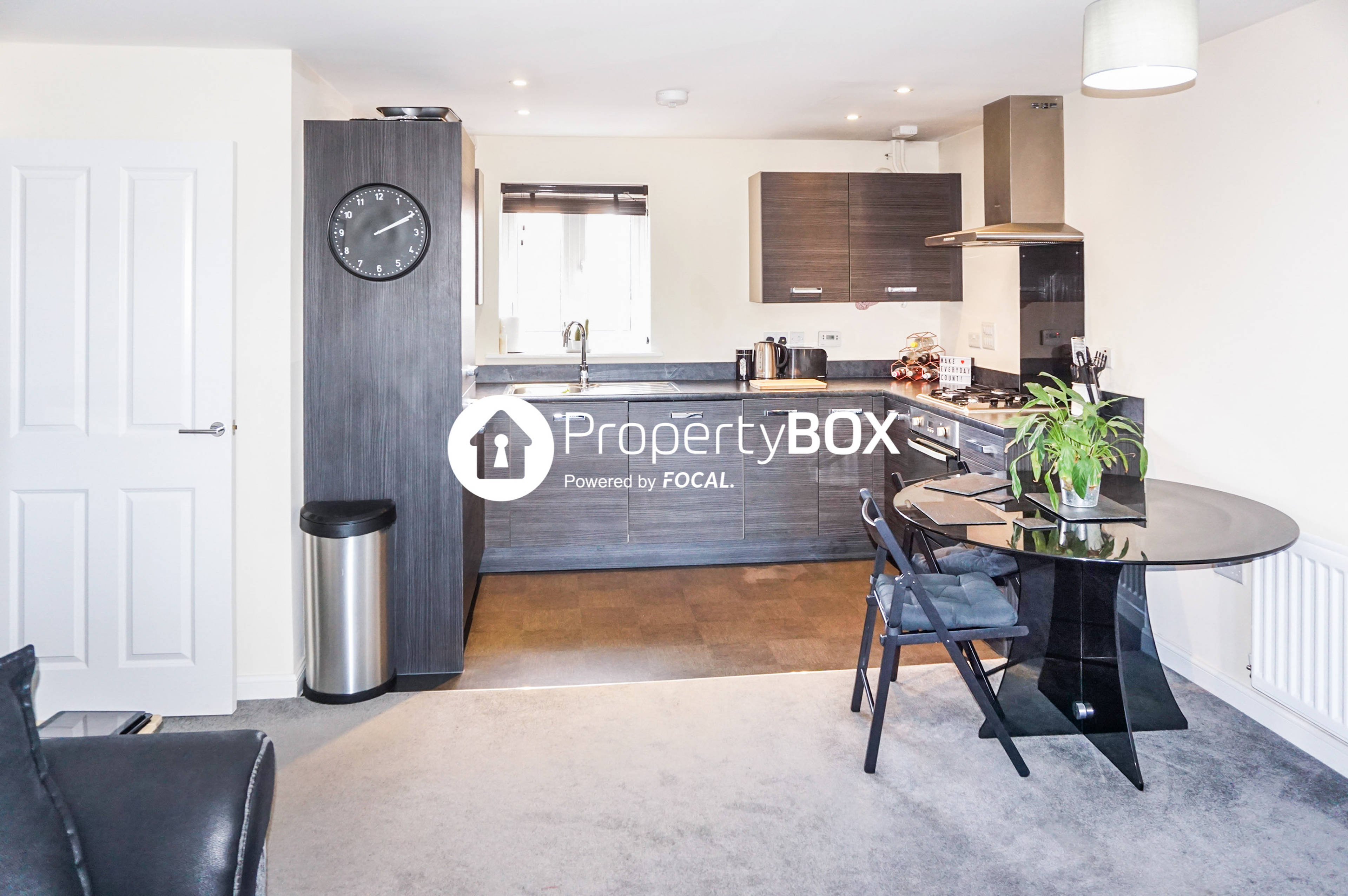 Lounge / Kitchen