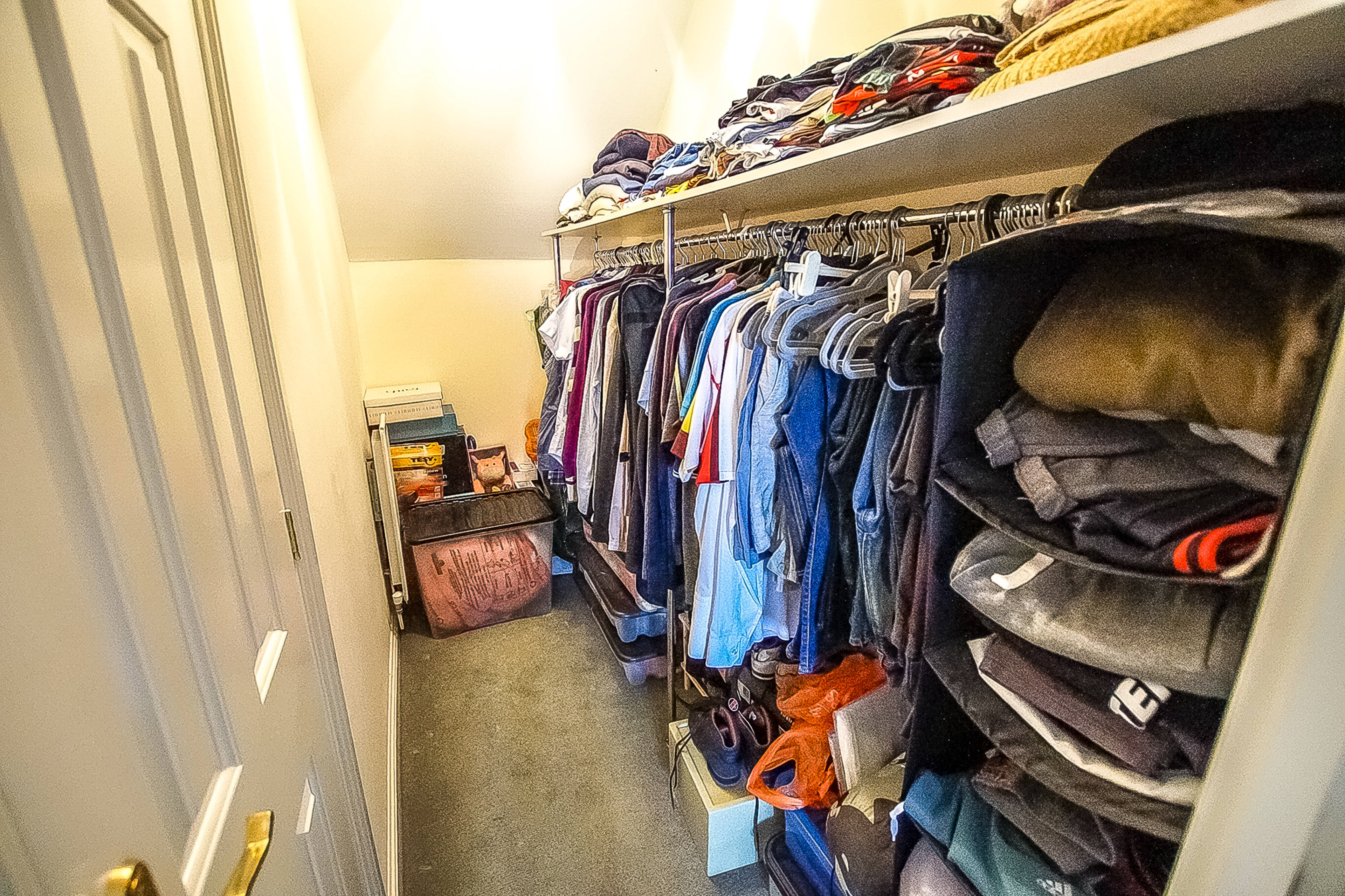 Walk-in Wardrobe