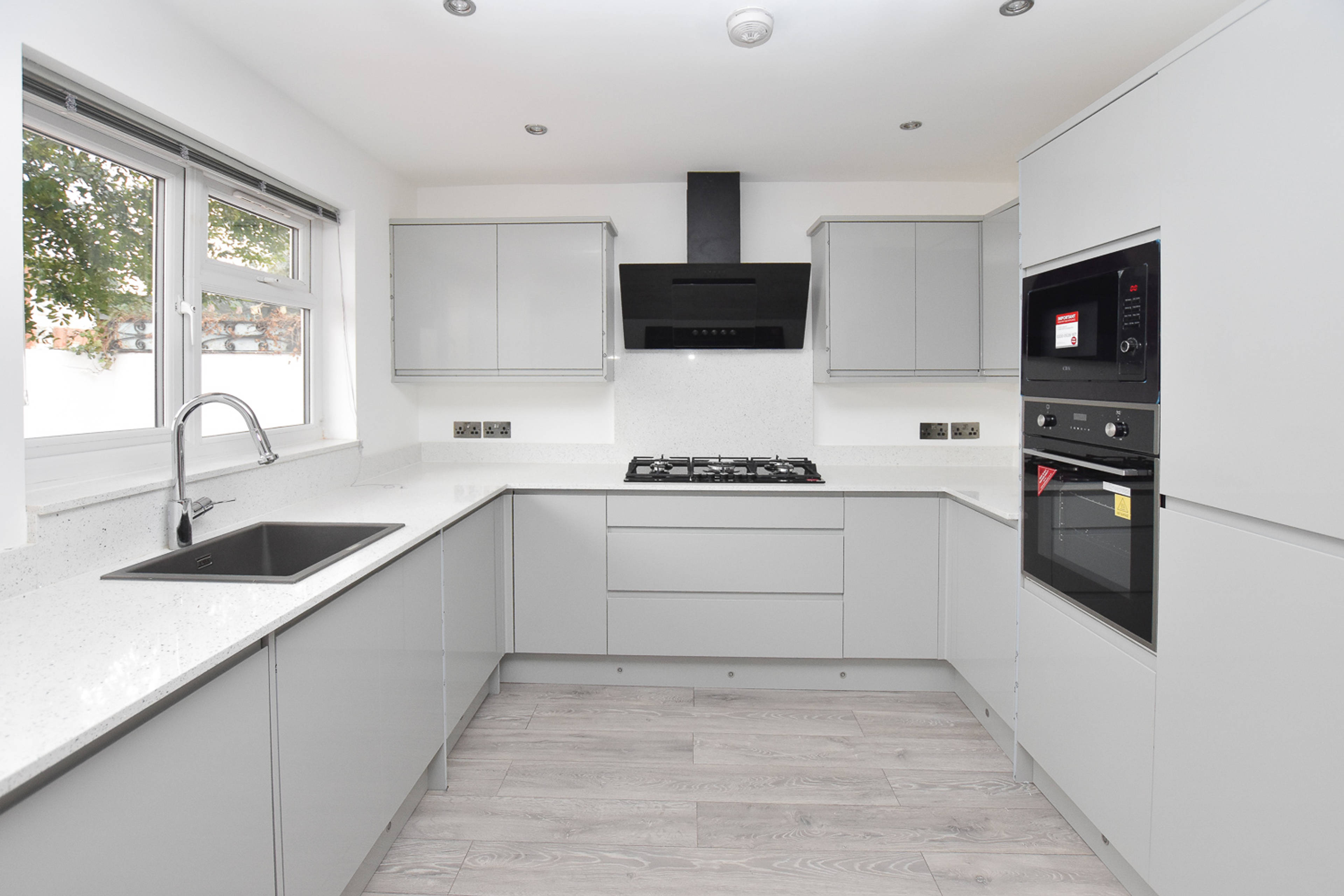 Kitchen / Breakfast