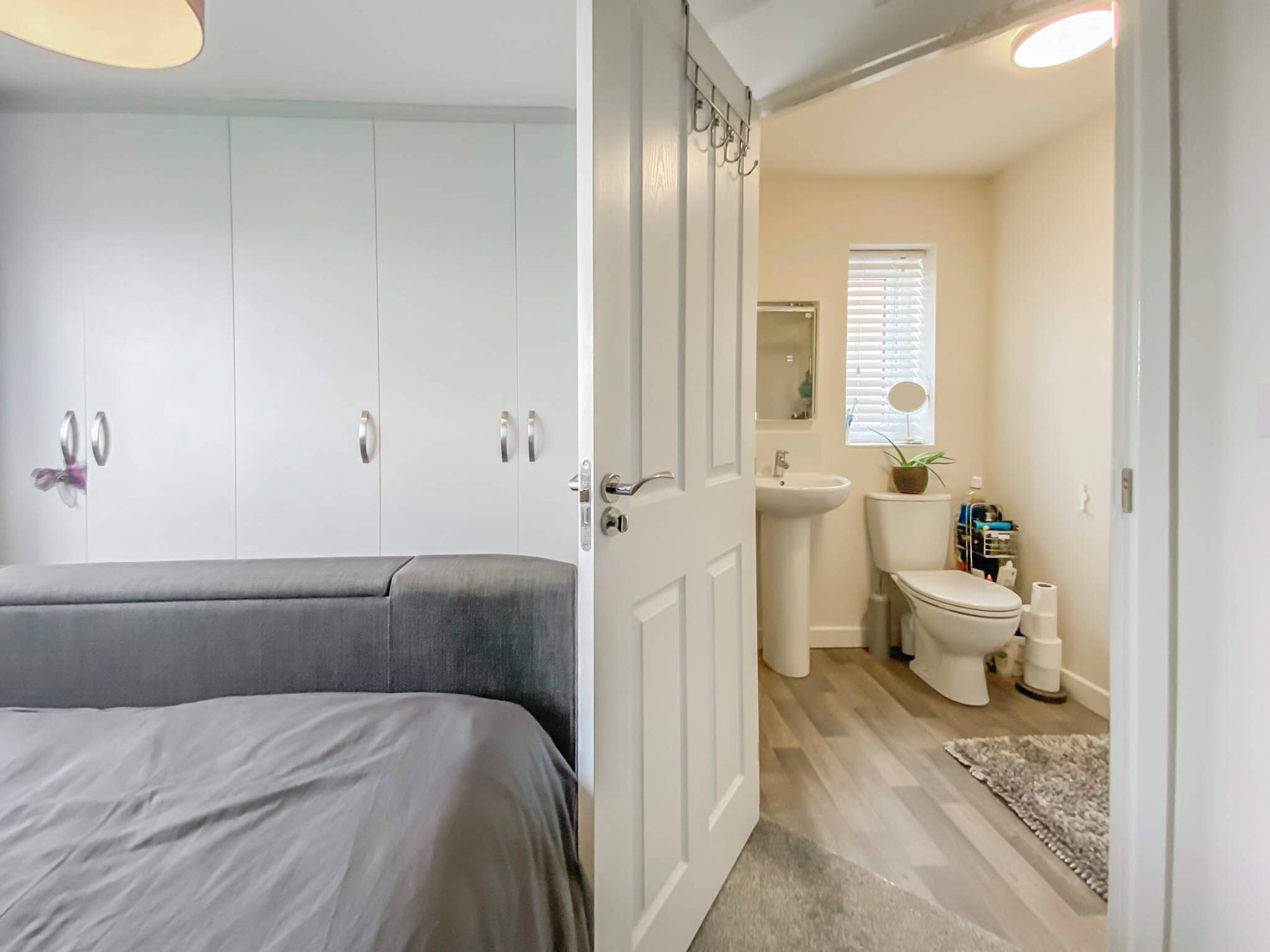 Master En-suite