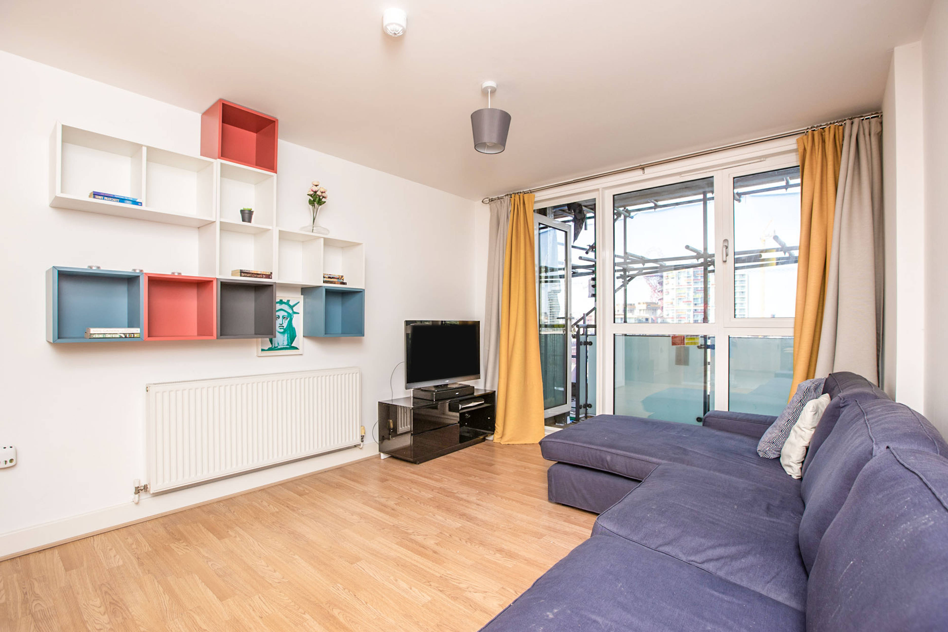 Lounge/Dining Room