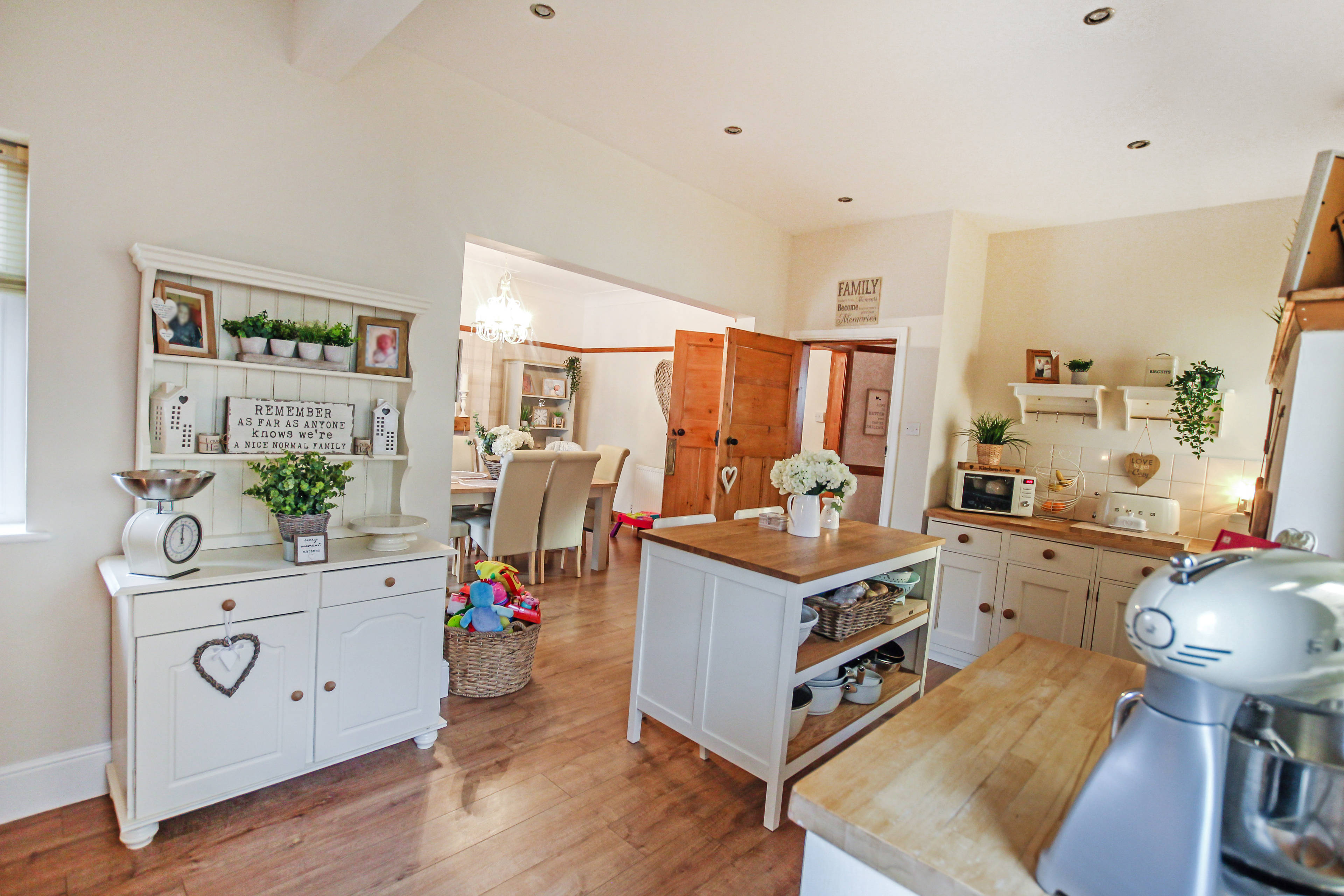 Kitchen/Dining Room