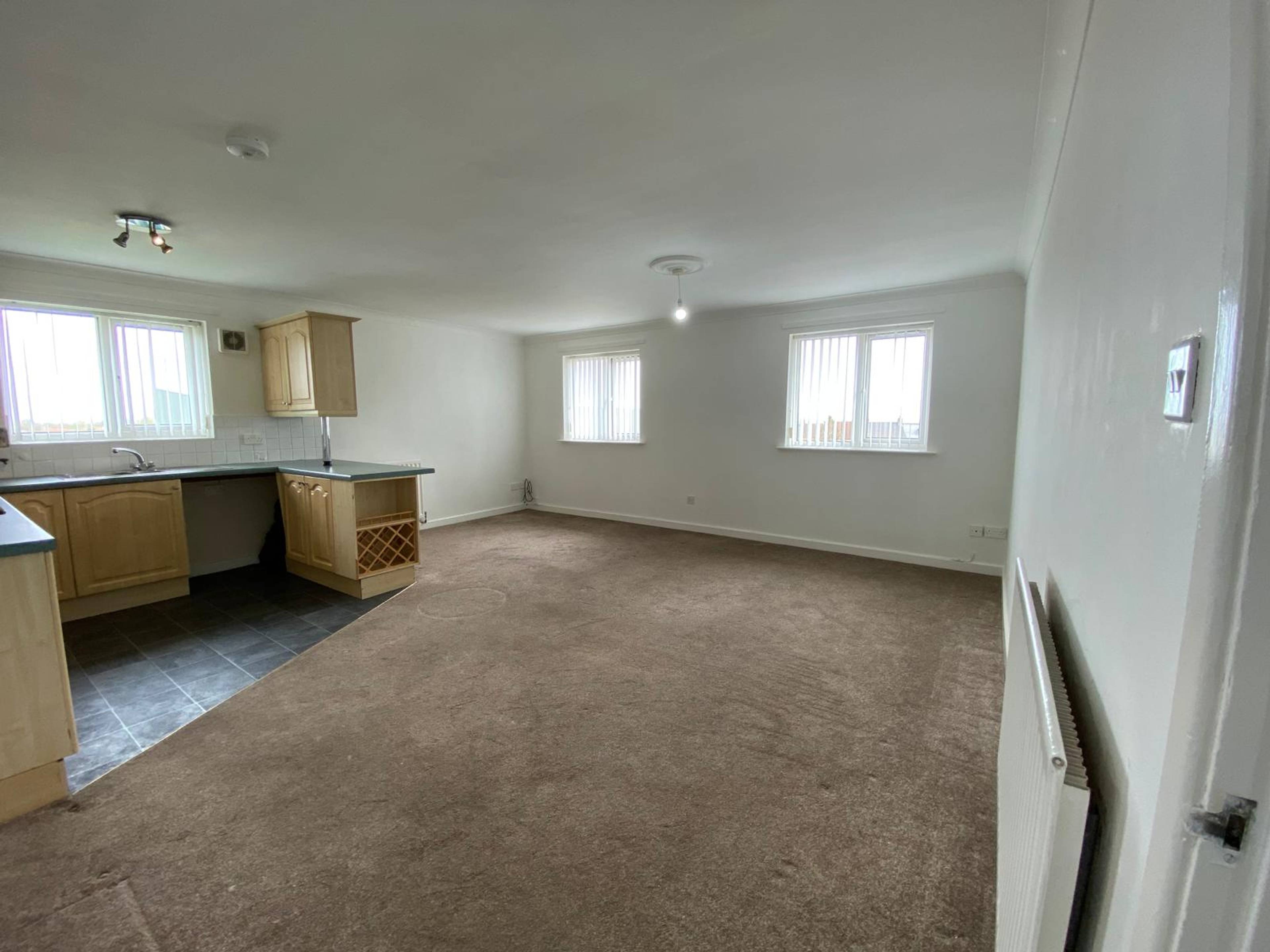 Lounge / Kitchen