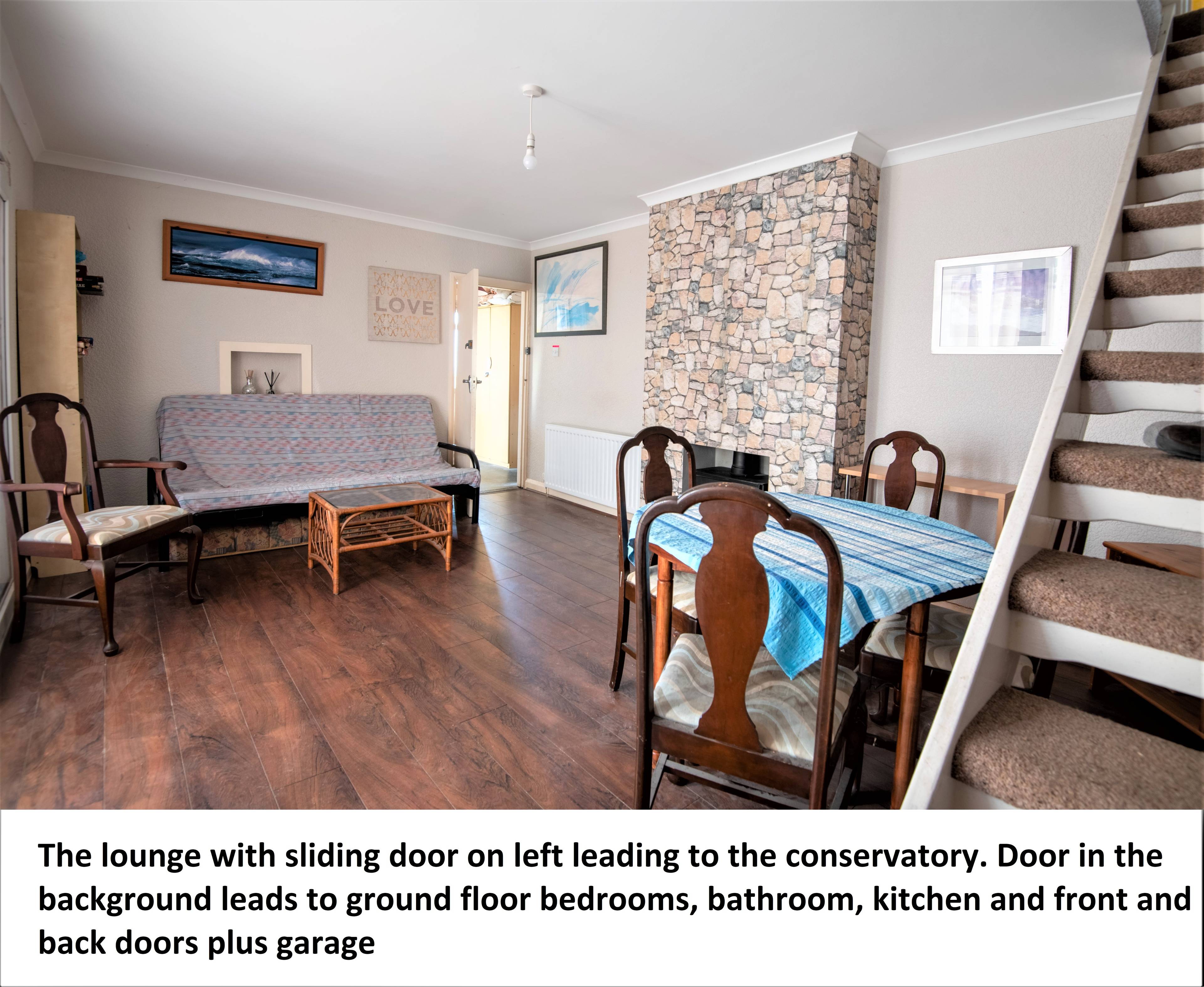 Lounge/Dining Room