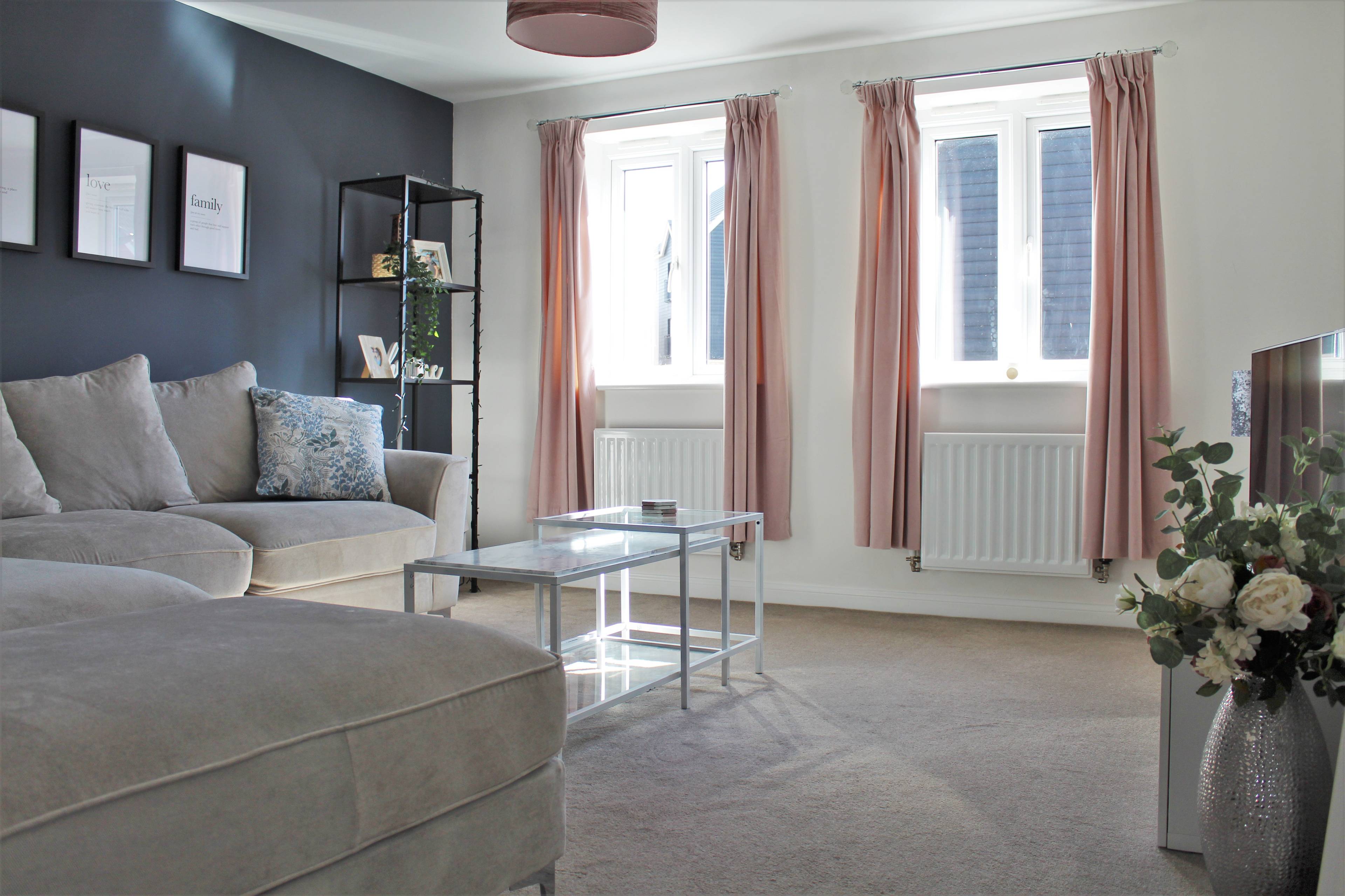Bedroom/Lounge