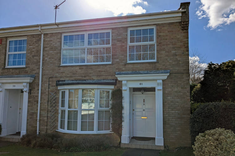 3 bedroom end of terrace house