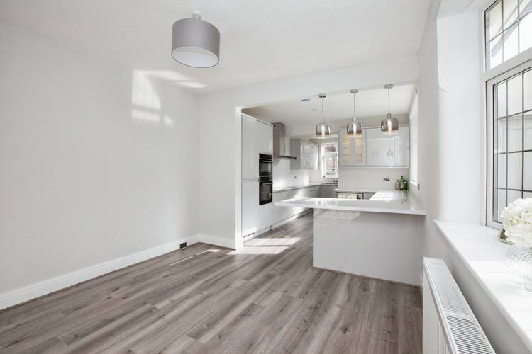 3 bedroom detached bungalow