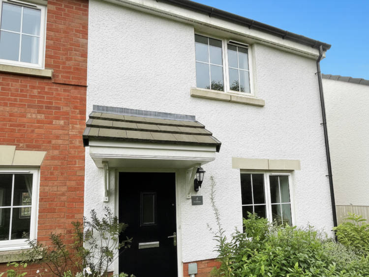 2 bedroom semi-detached house