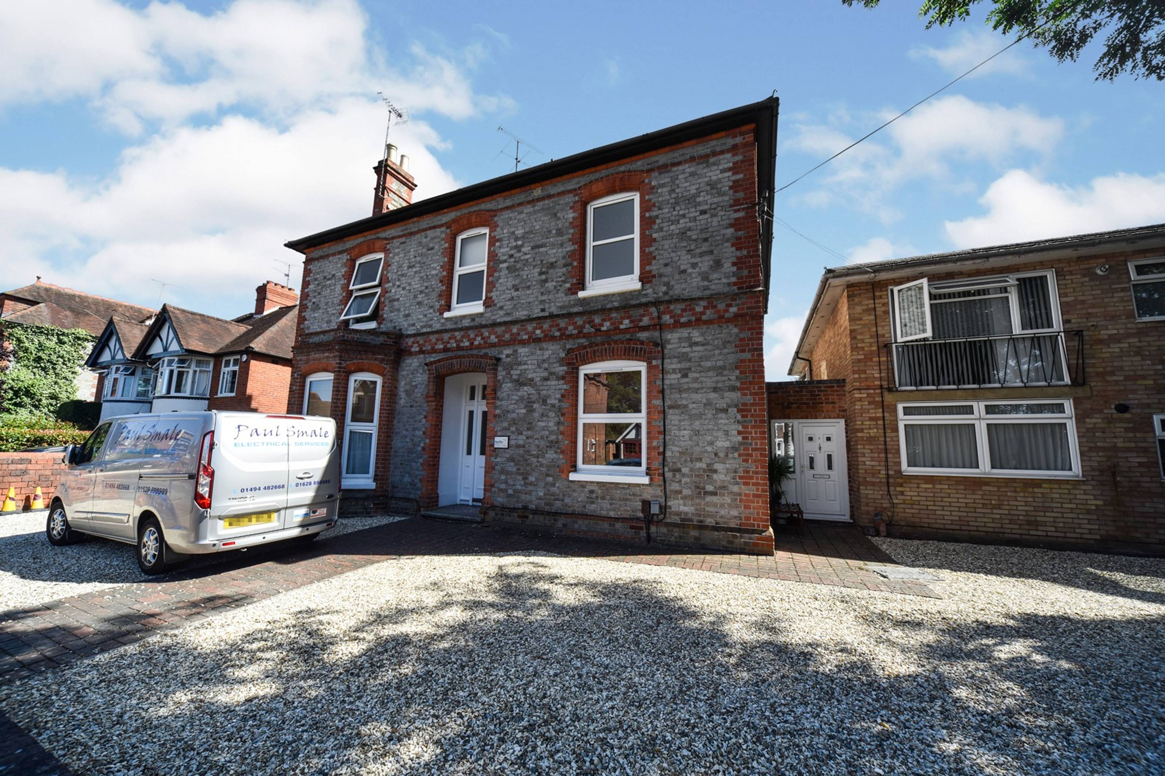 Site Front