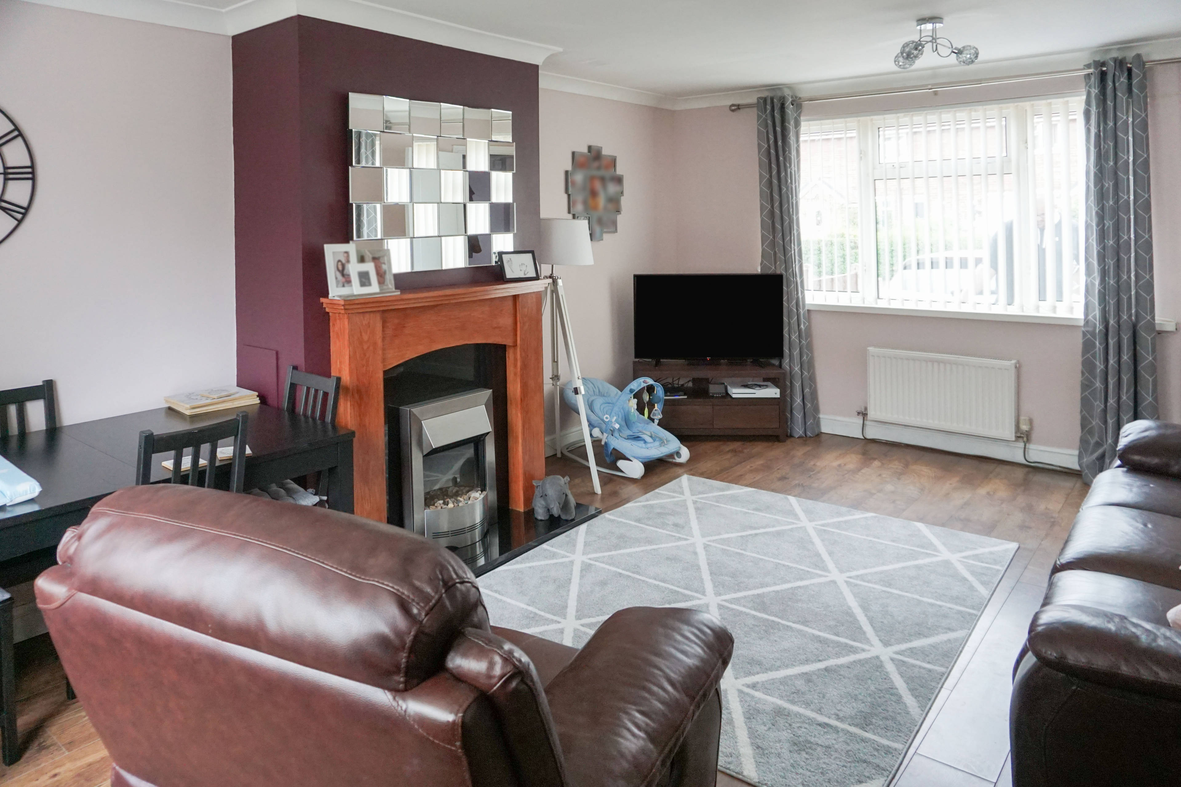 Lounge/Dining Room