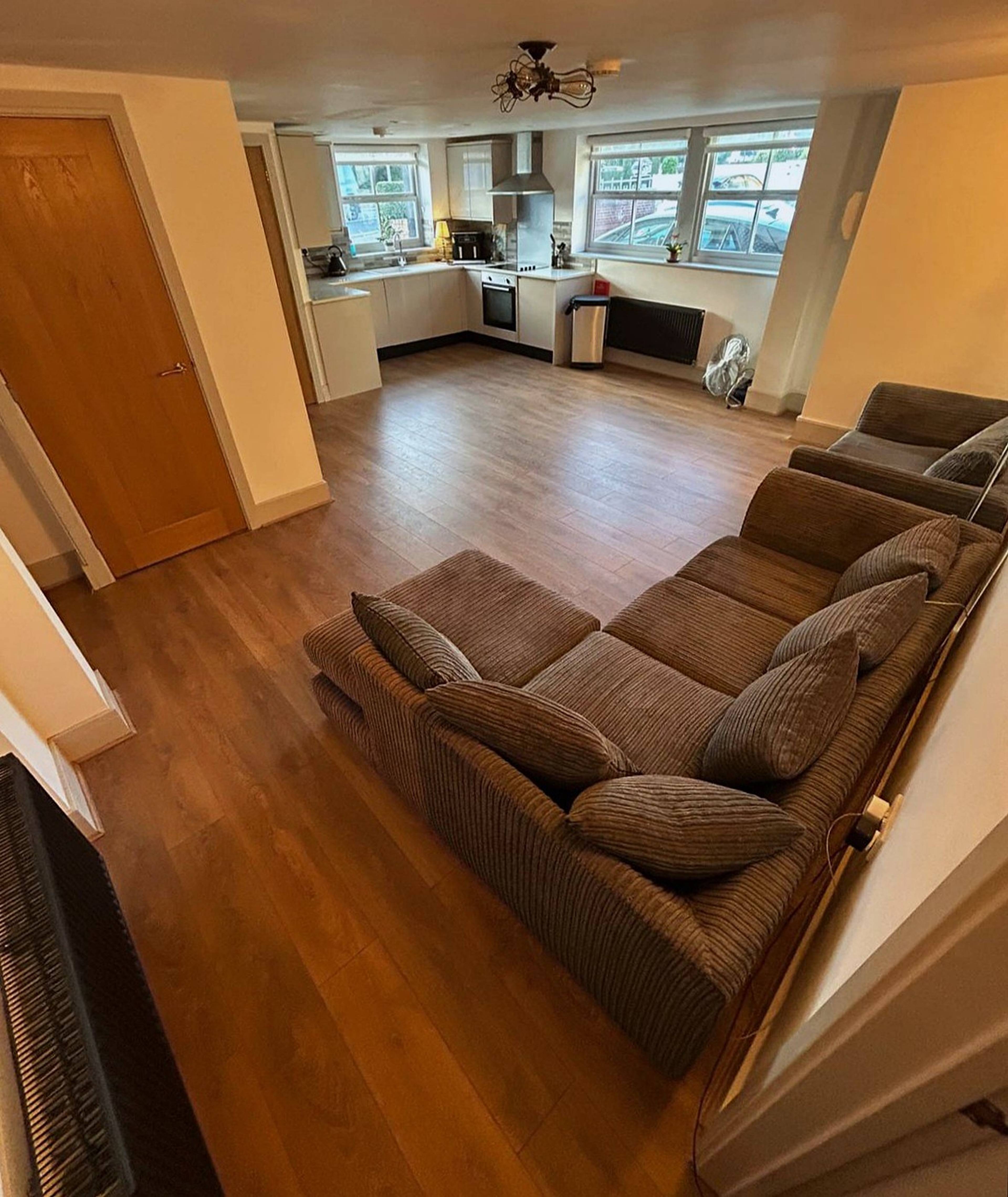 Lounge / Kitchen