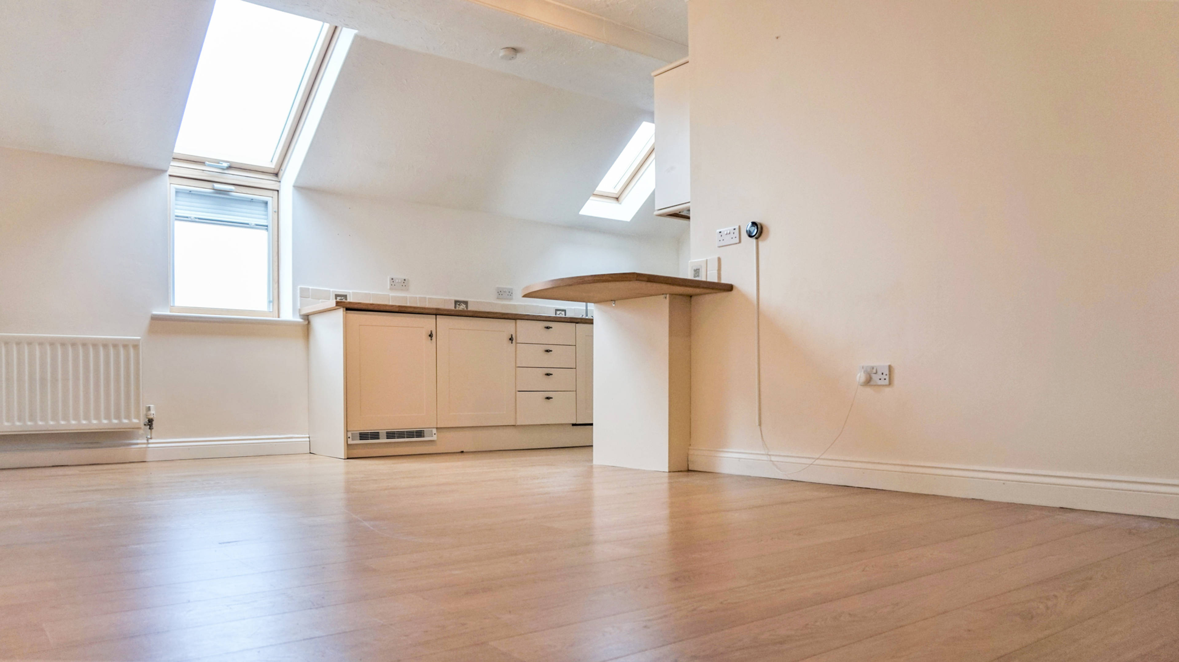 Lounge / Kitchen