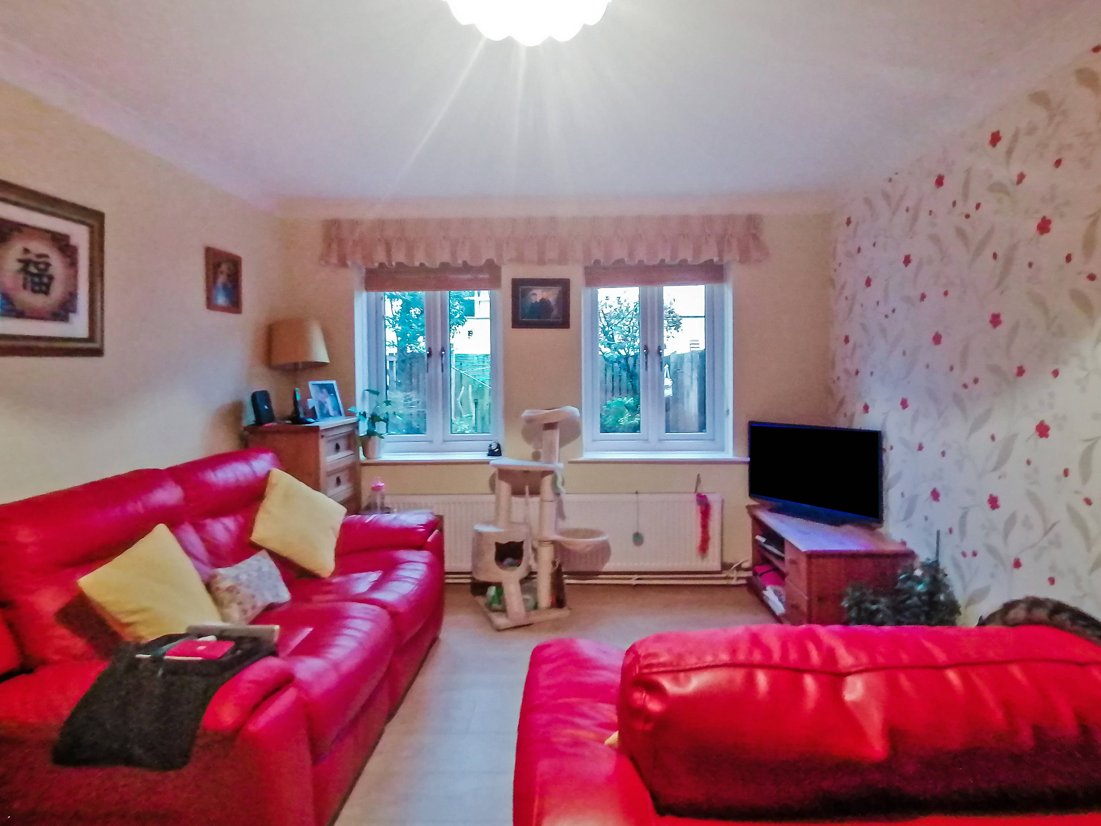 Lounge/Dining Room