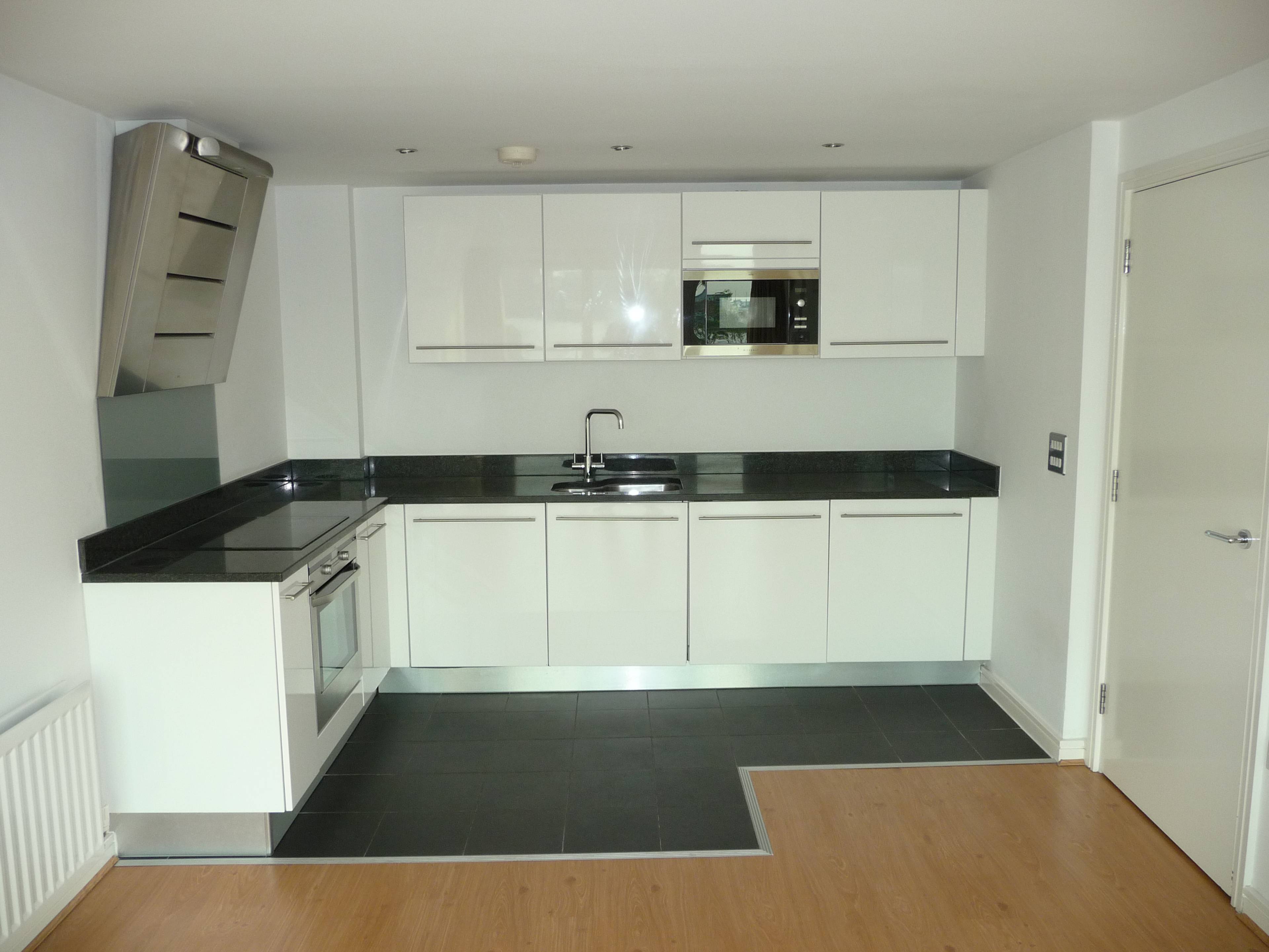 Lounge / Kitchen