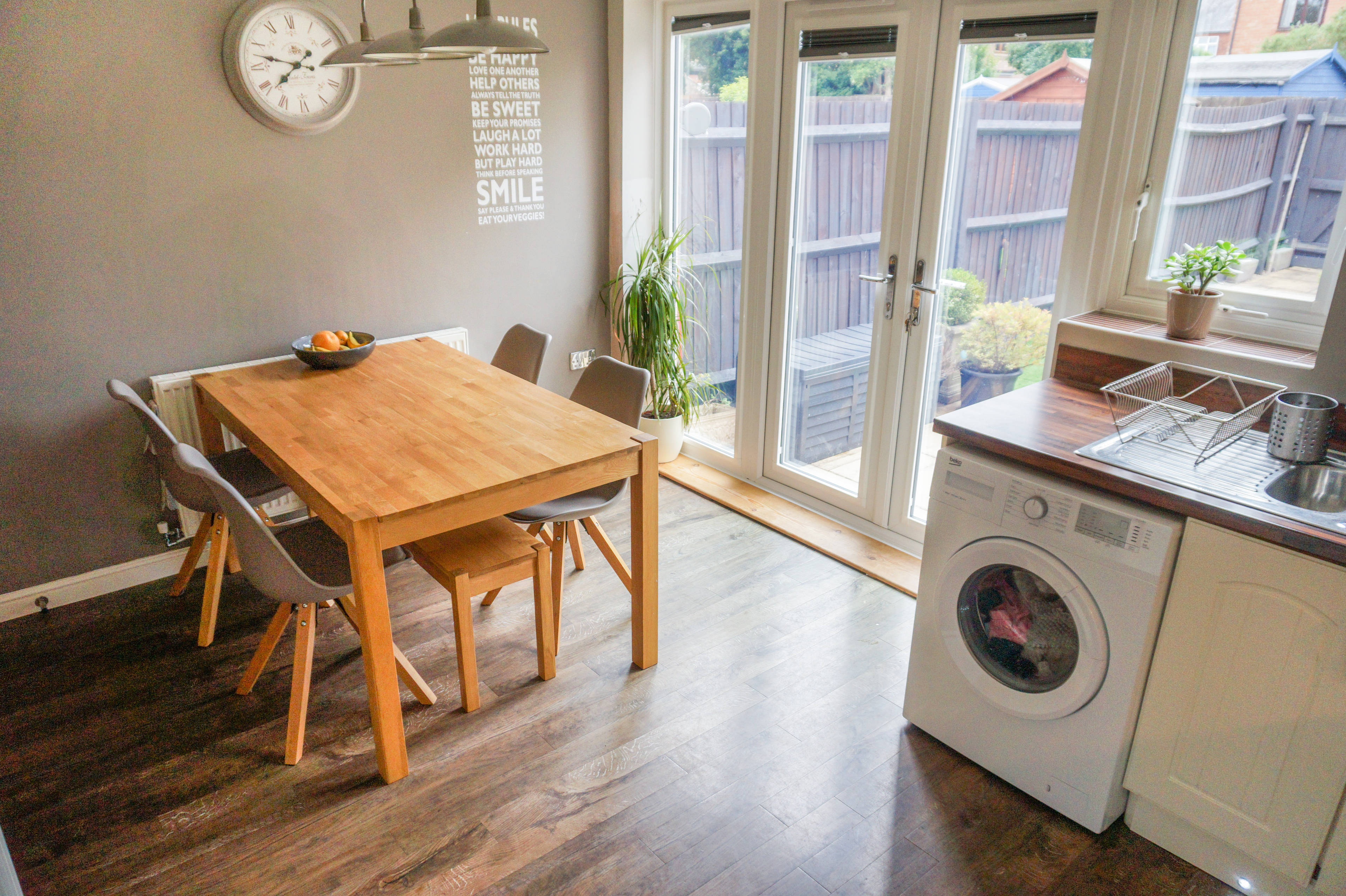 Kitchen/Dining Room