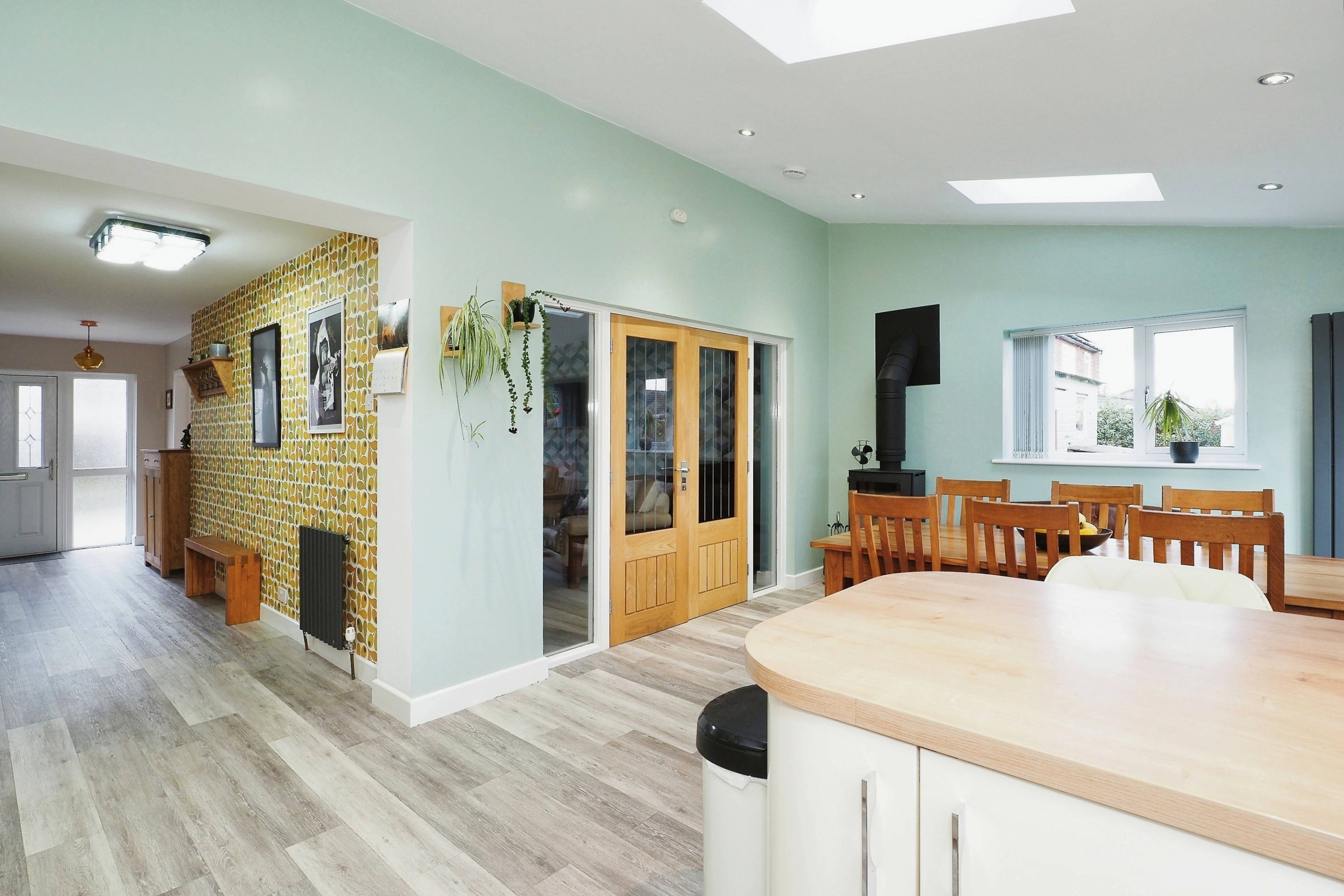 Kitchen/Dining Room