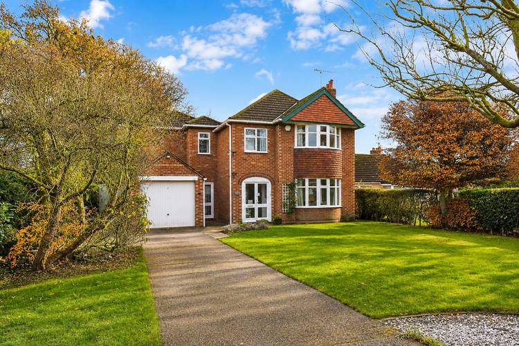 4 bedroom detached house